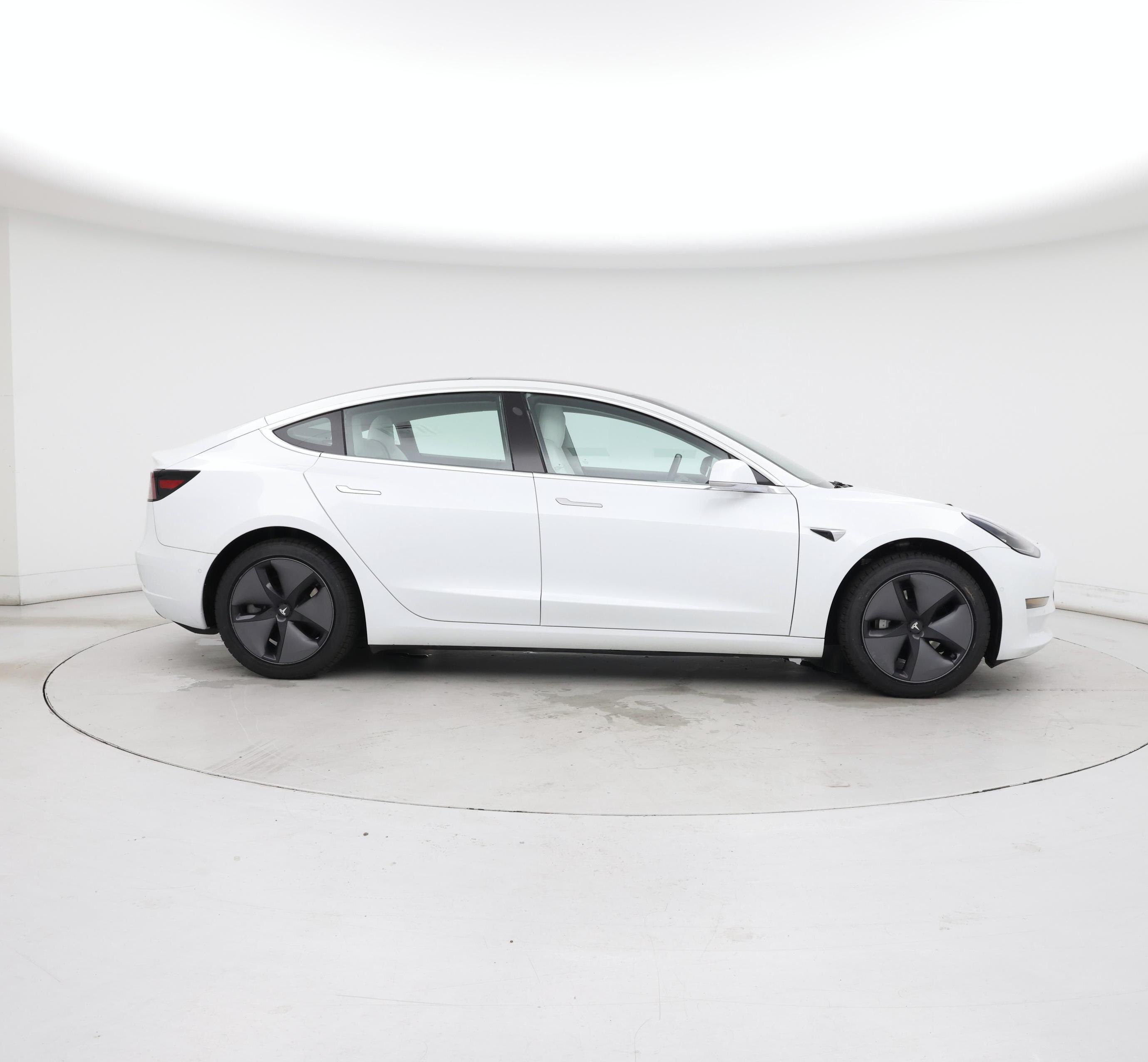 Thumbnail: 2018 Tesla Model 3 - 7