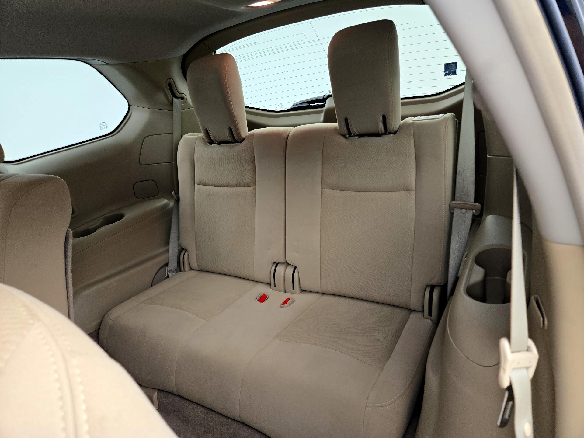 Thumbnail: 2013 Nissan Pathfinder - 19
