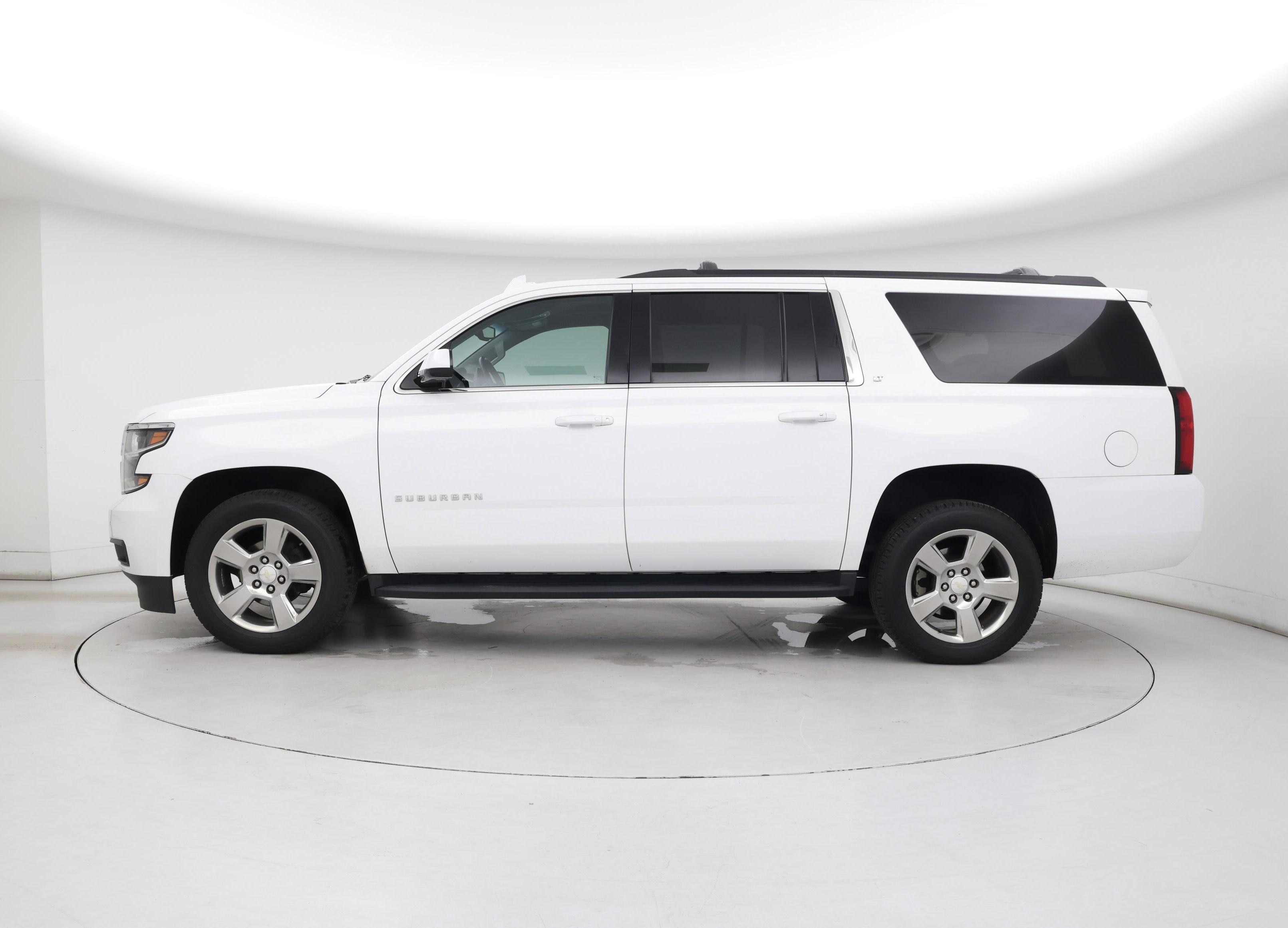 Thumbnail: 2020 Chevrolet Suburban - 3