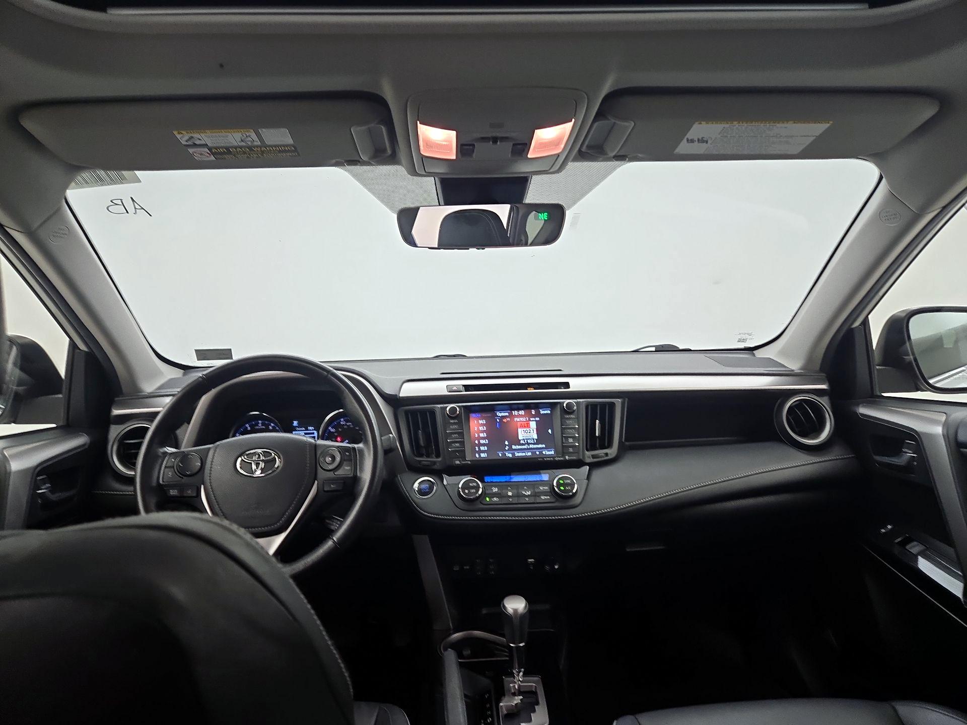 Thumbnail: 2016 Toyota RAV4 - 9