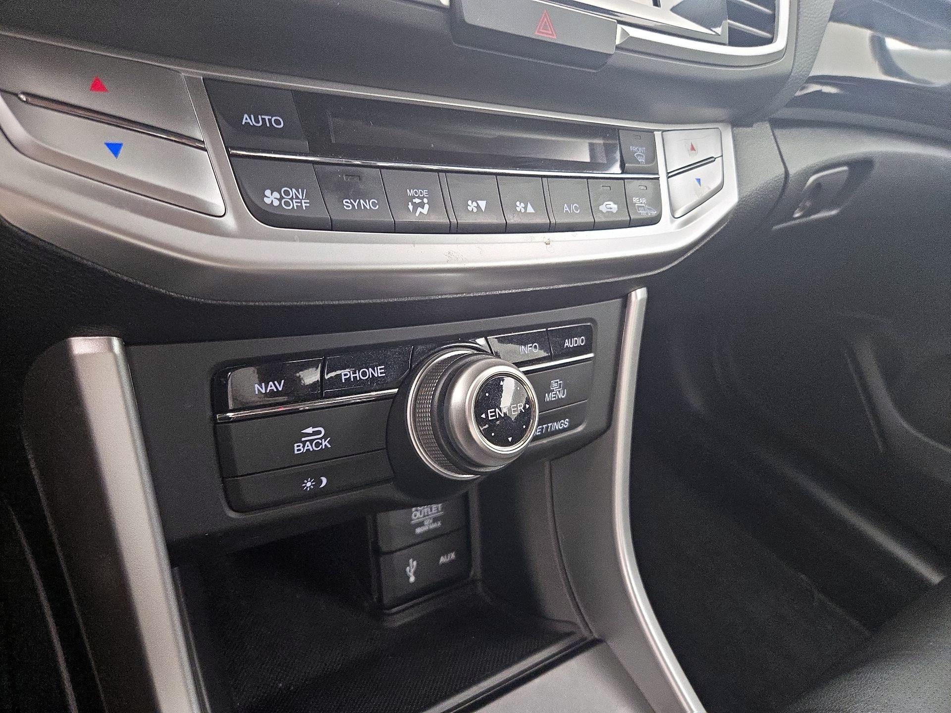 Thumbnail: 2015 Honda Accord - 17