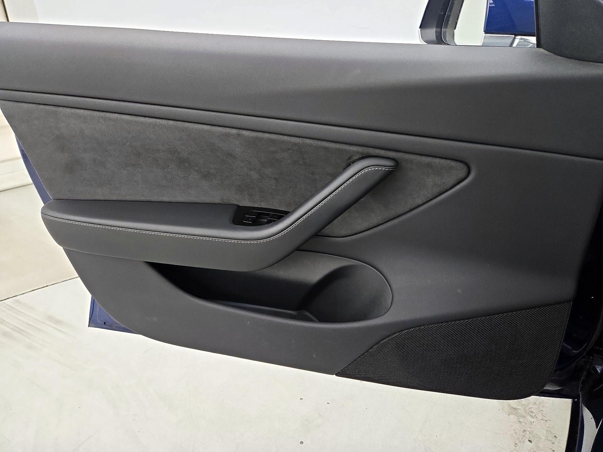 Thumbnail: 2018 Tesla Model 3 - 12