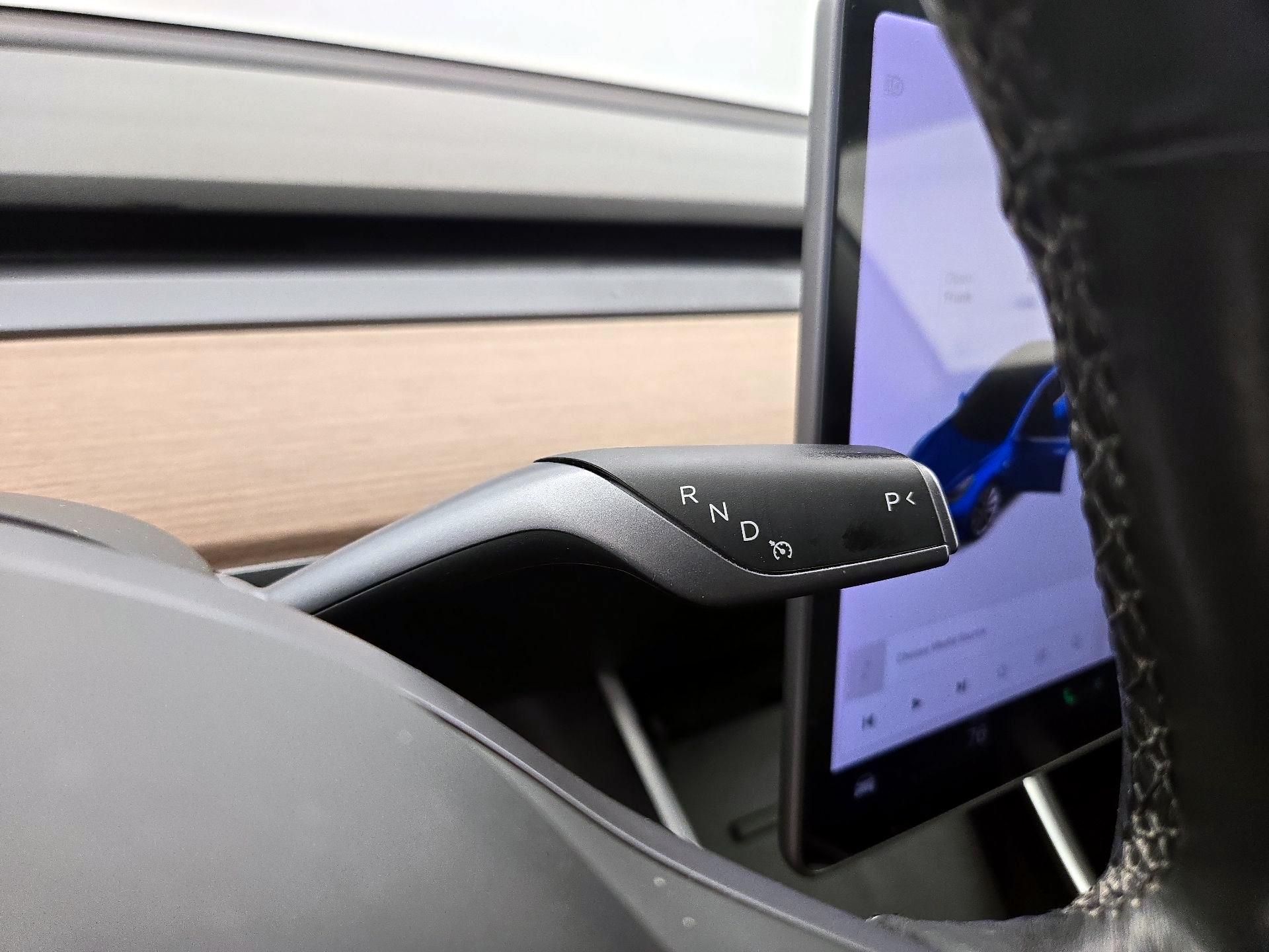 Thumbnail: 2018 Tesla Model 3 - 17