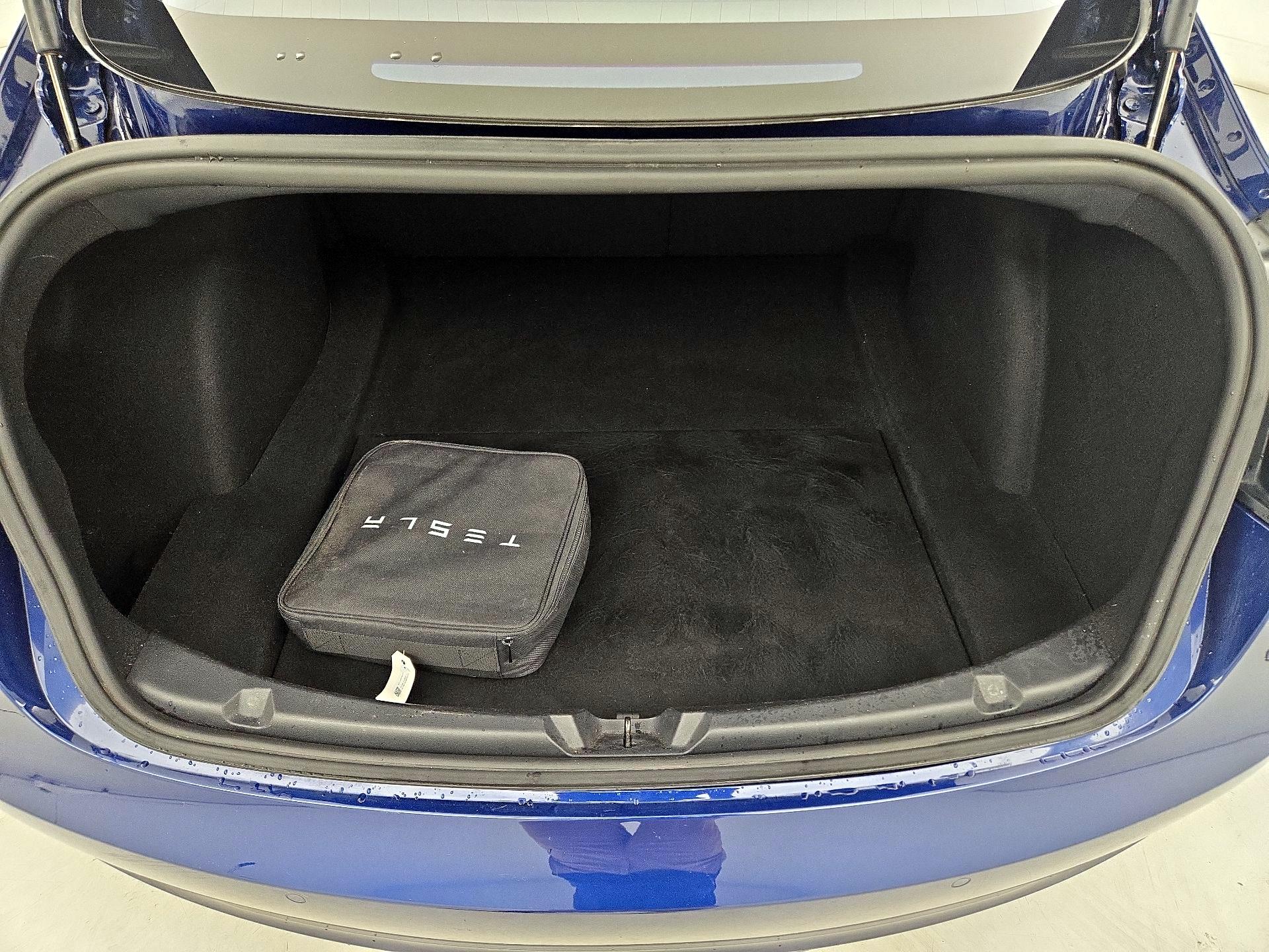 Thumbnail: 2018 Tesla Model 3 - 20