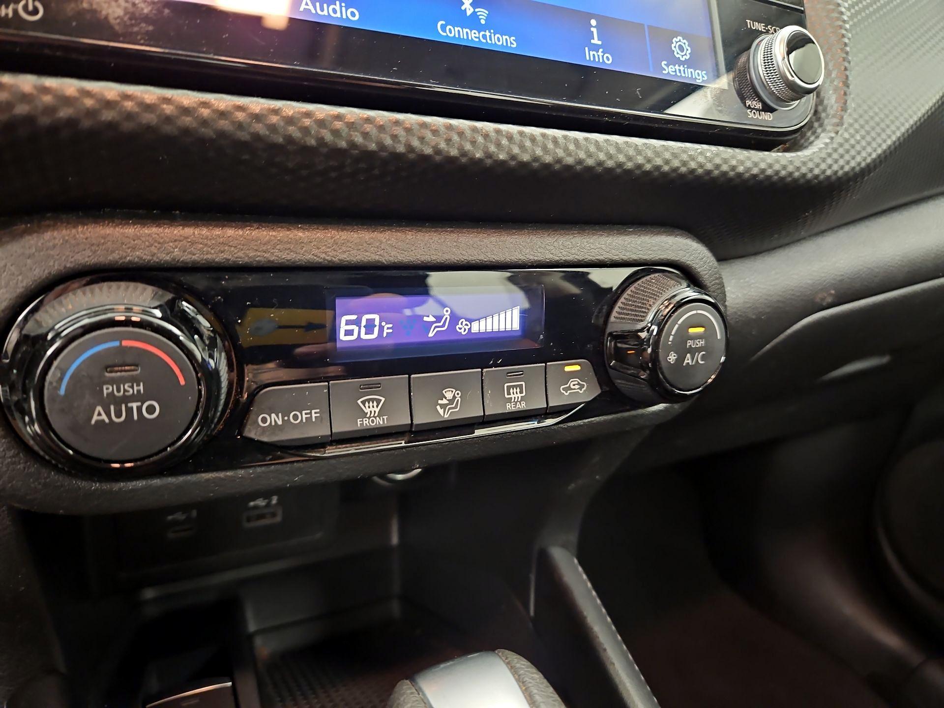 Thumbnail: 2021 Nissan Kicks - 16