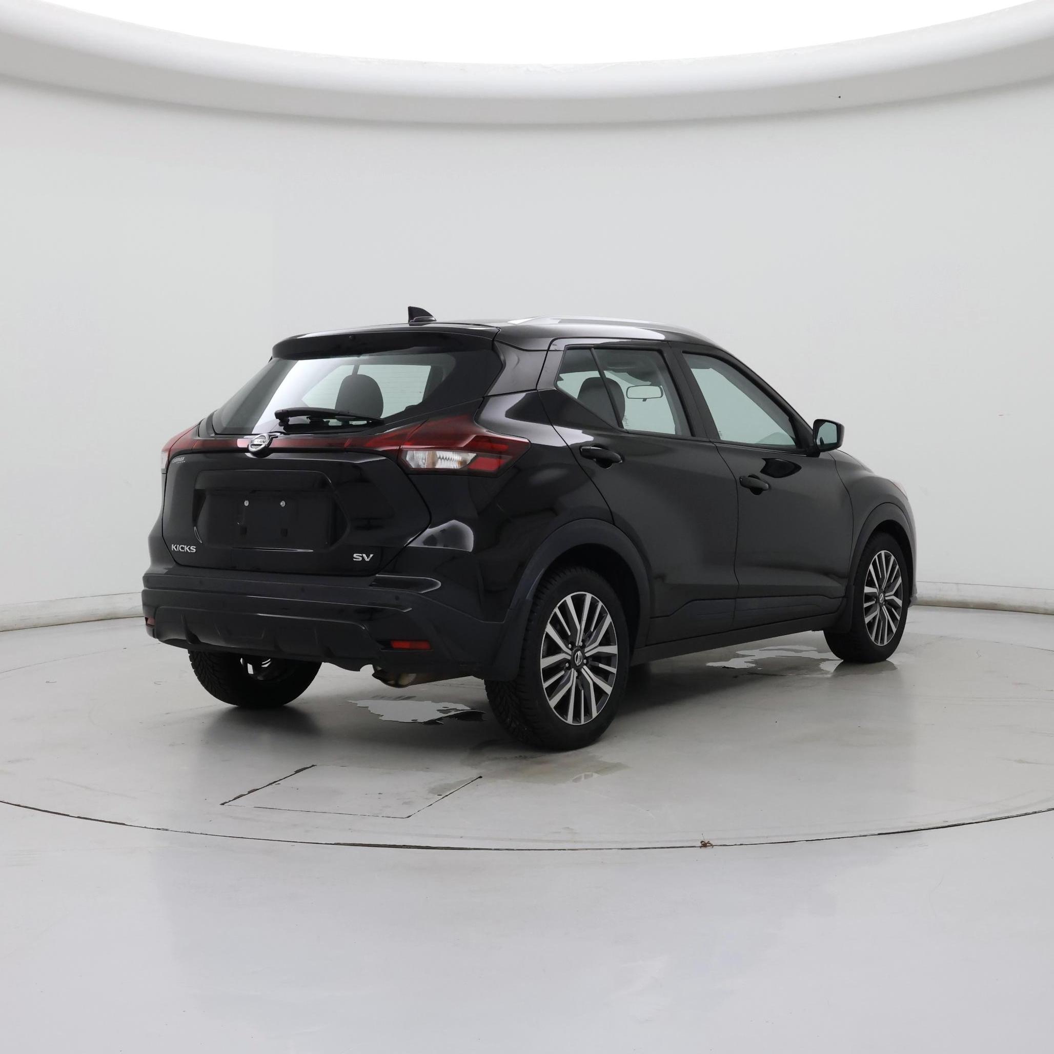 Thumbnail: 2021 Nissan Kicks - 8