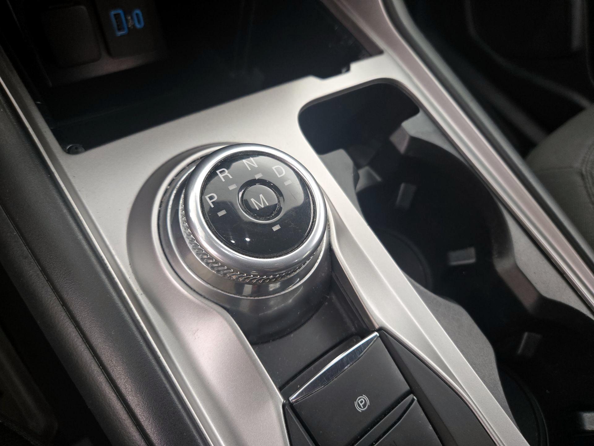 Thumbnail: 2020 Ford Explorer - 17