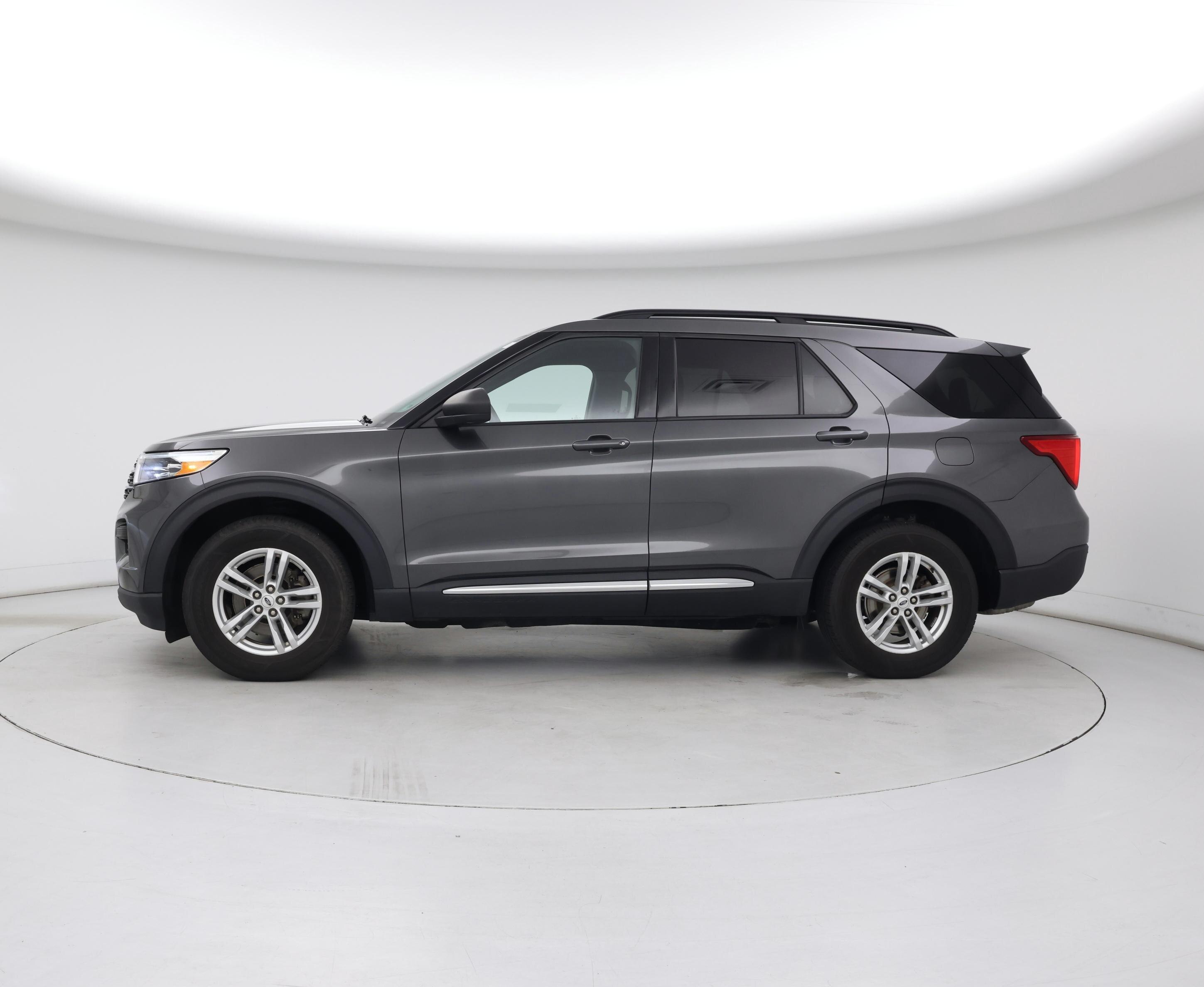 Thumbnail: 2020 Ford Explorer - 3