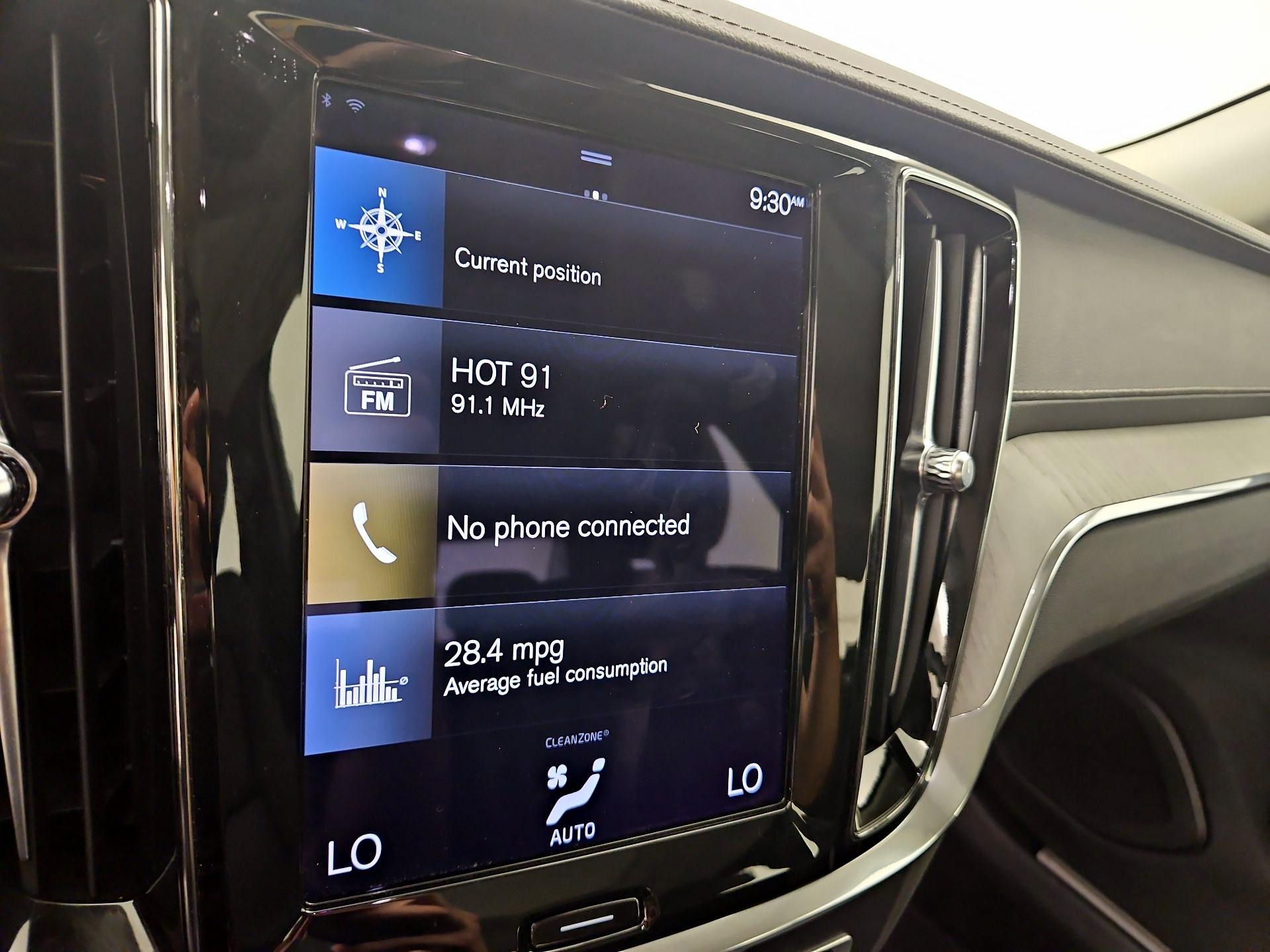 Thumbnail: 2022 Volvo S60 - 16