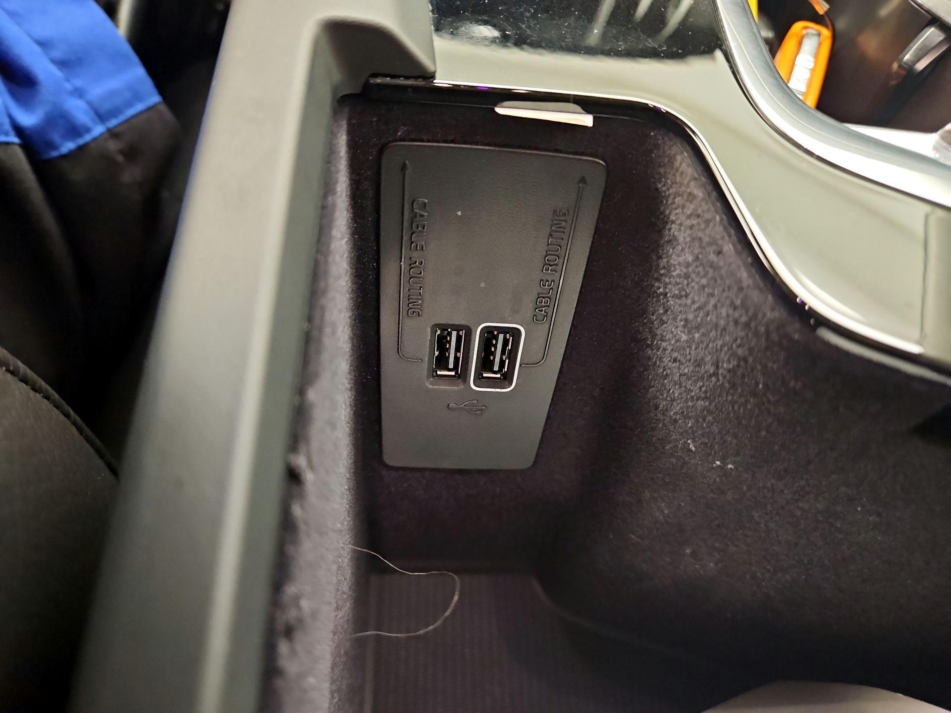 Thumbnail: 2022 Volvo S60 - 19
