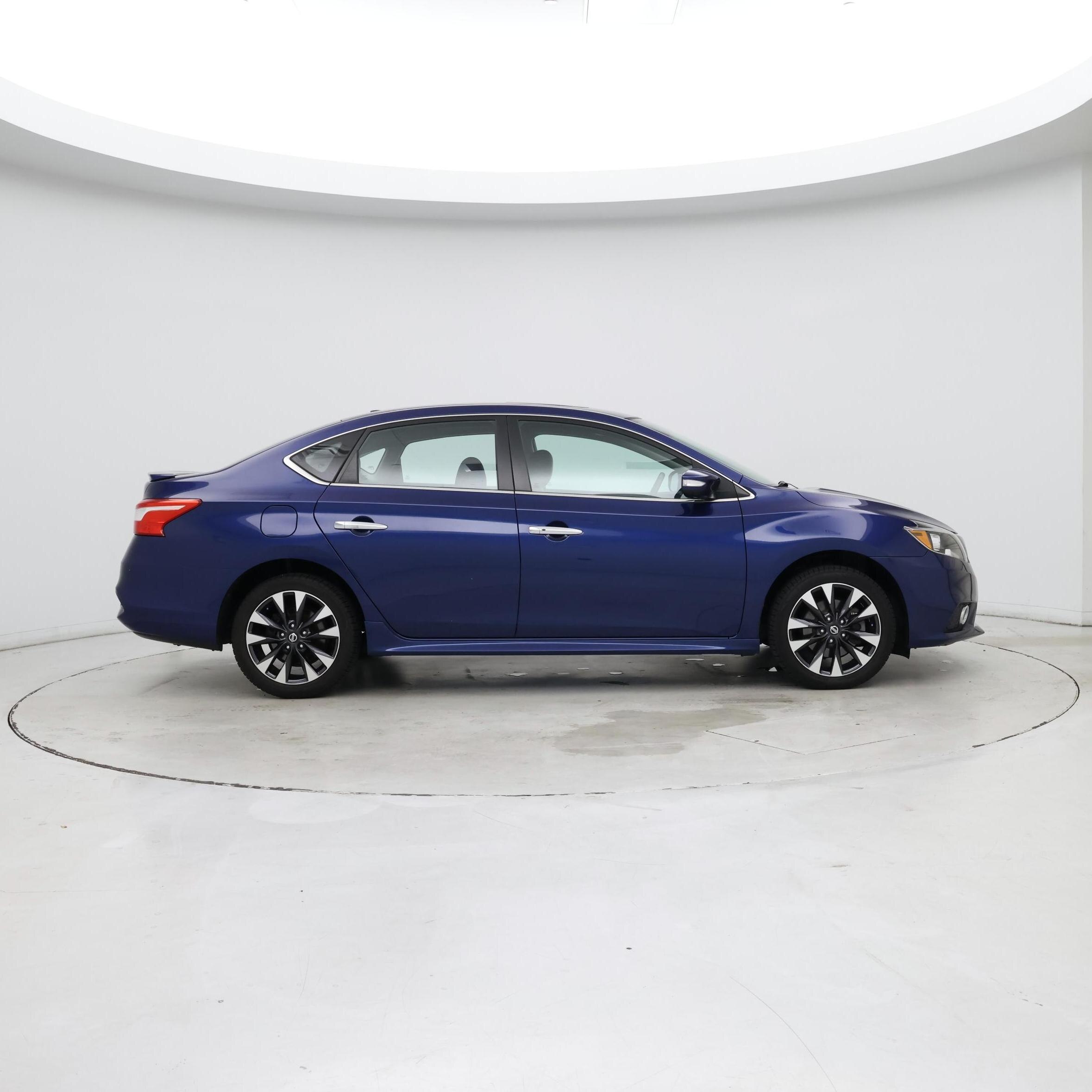 Thumbnail: 2017 Nissan Sentra - 7