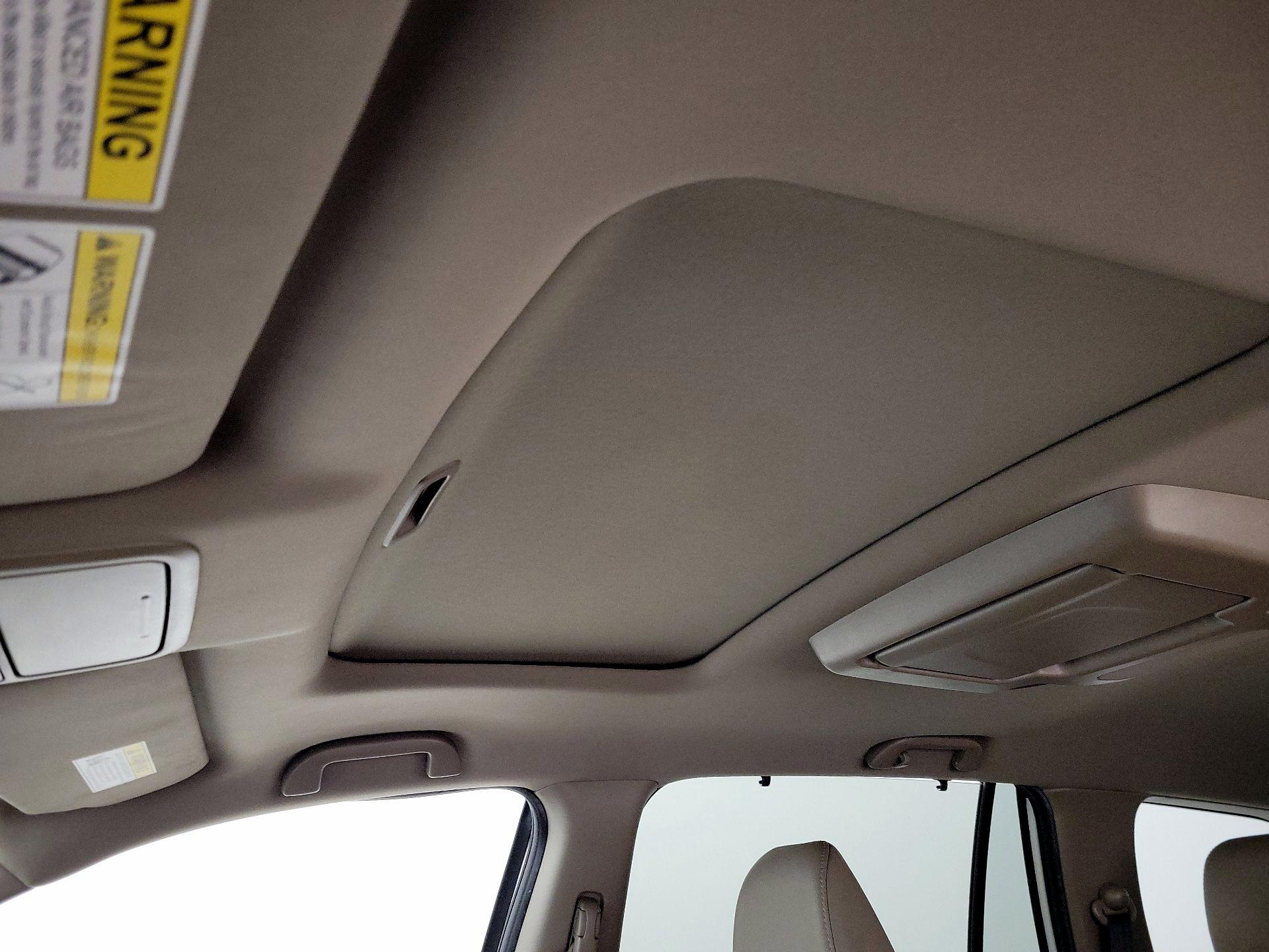 Thumbnail: 2019 Honda Pilot - 19