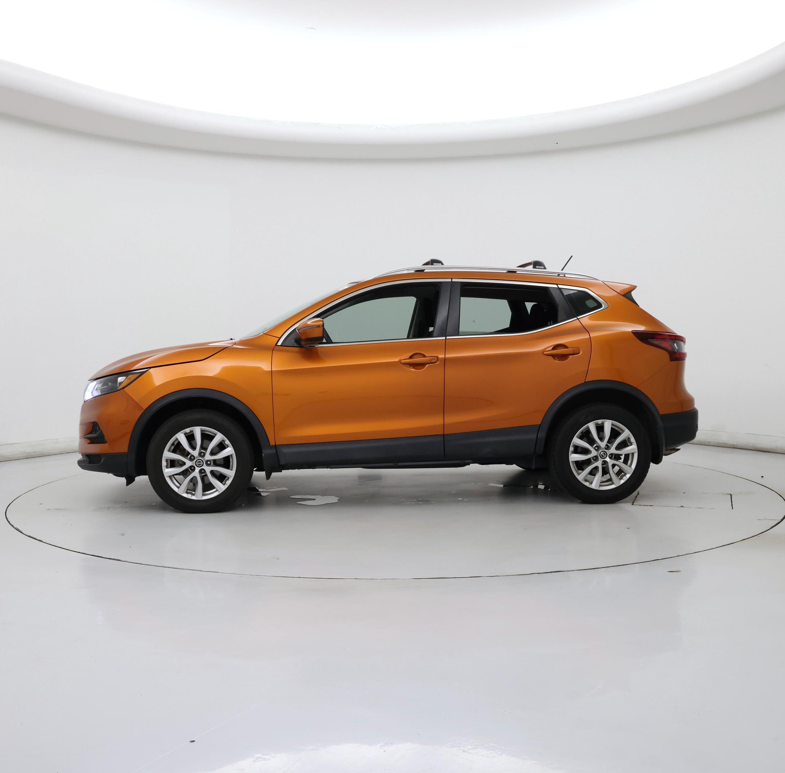 Thumbnail: 2020 Nissan Rogue Sport - 3