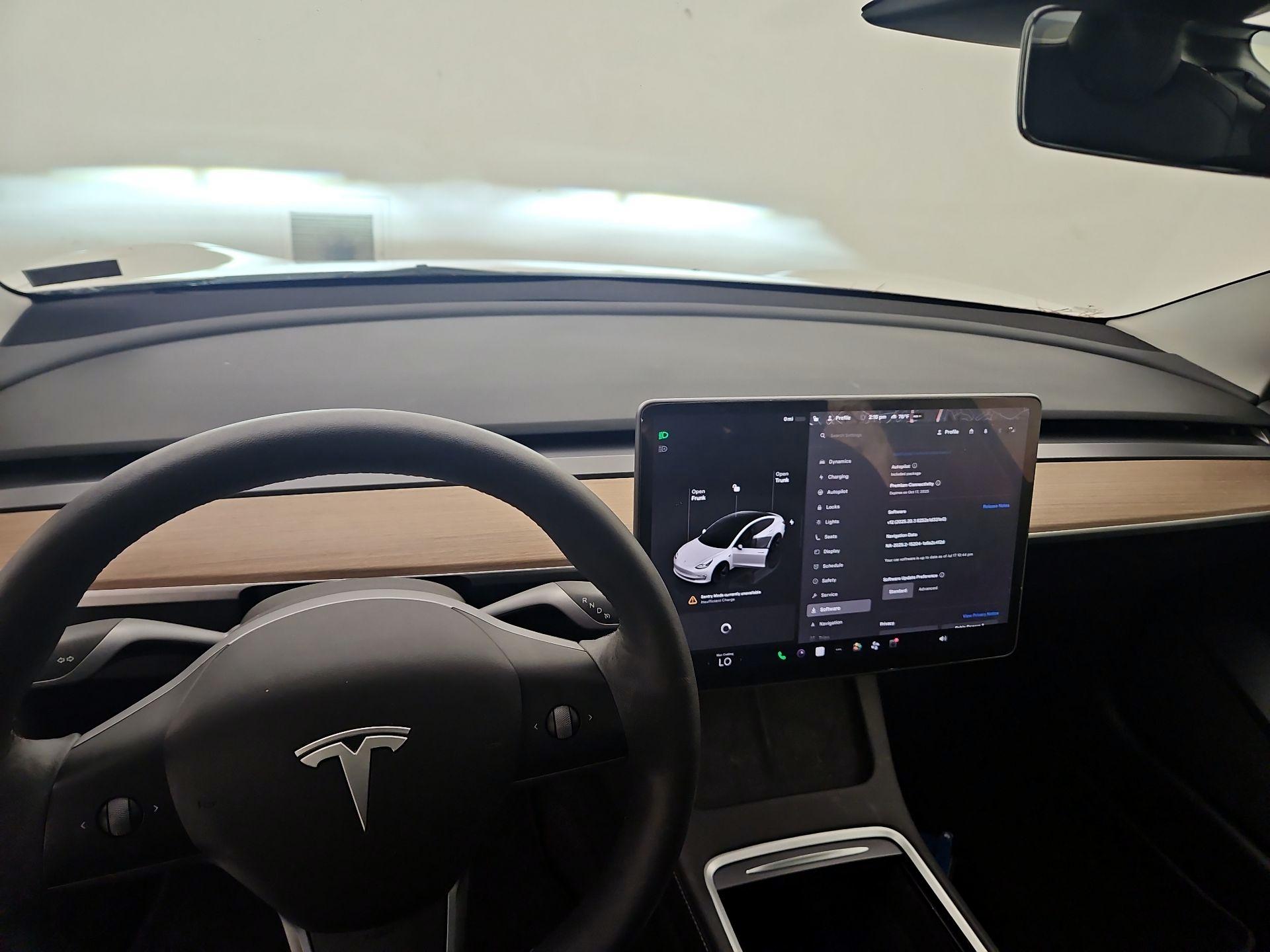 Thumbnail: 2022 Tesla Model 3 - 9