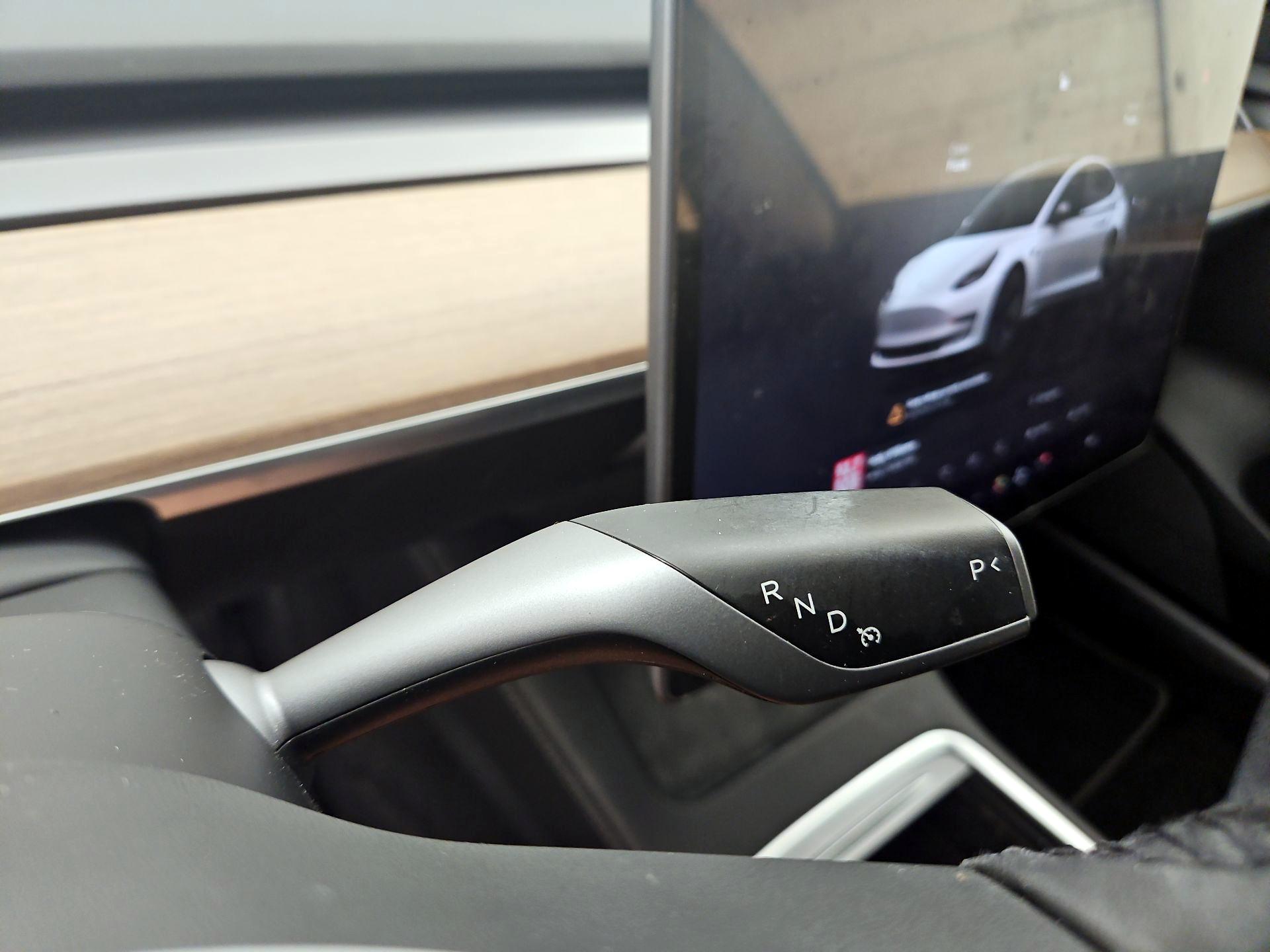 Thumbnail: 2022 Tesla Model 3 - 17