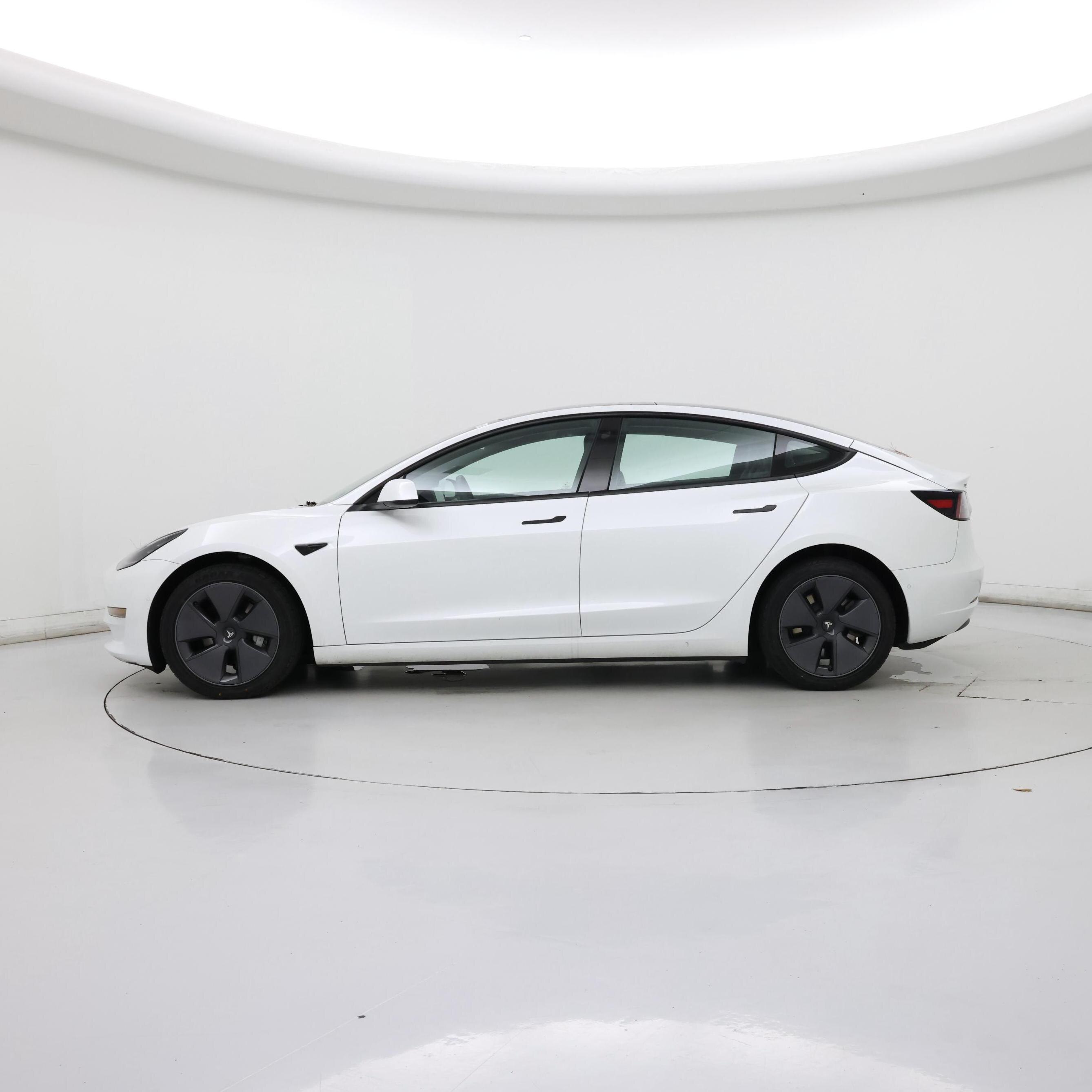 Thumbnail: 2022 Tesla Model 3 - 3