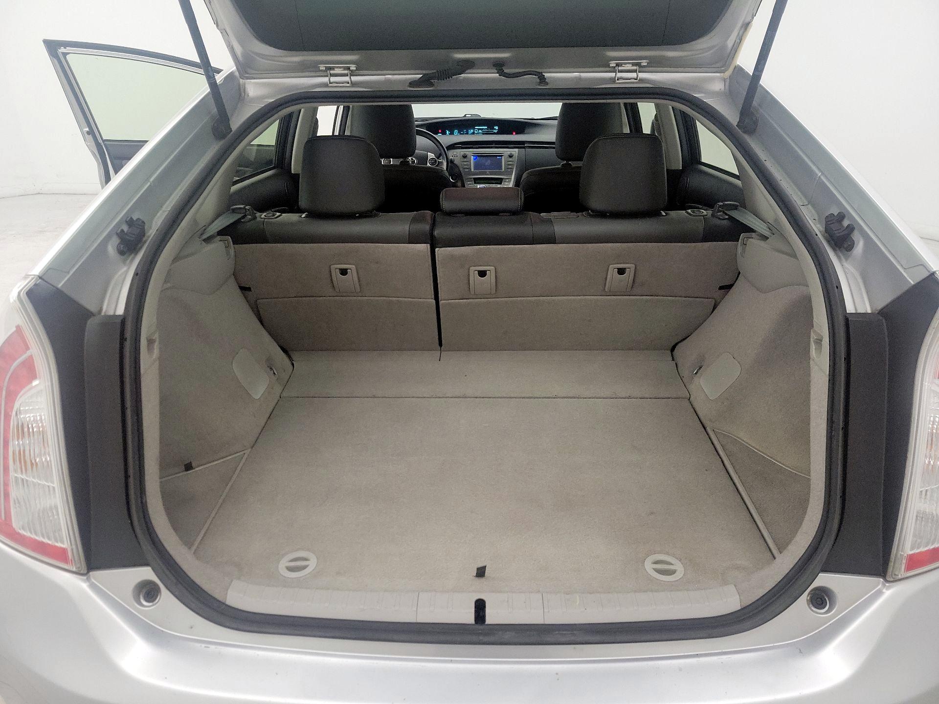 Thumbnail: 2014 Toyota Prius - 20