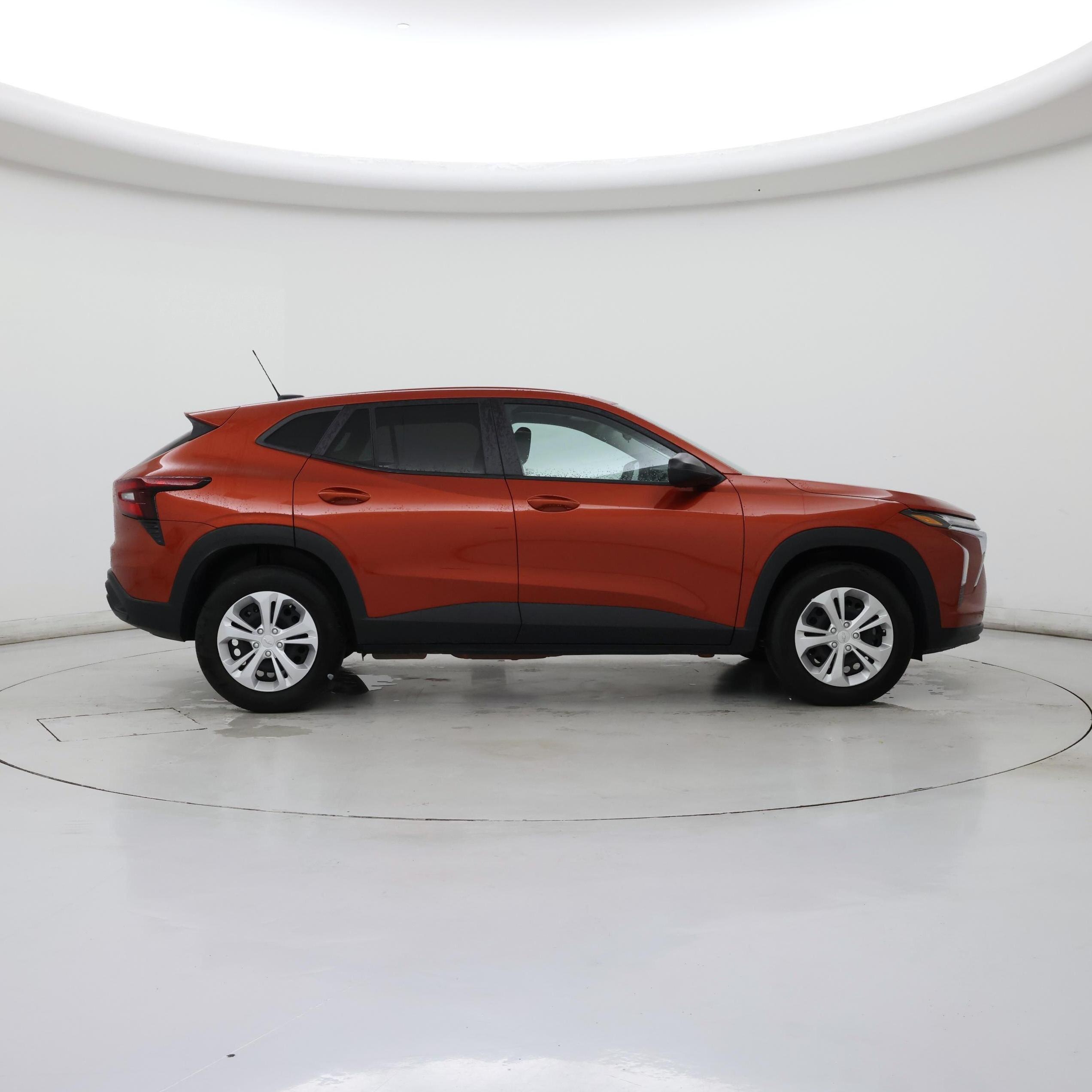 Thumbnail: 2024 Chevrolet Trax - 7