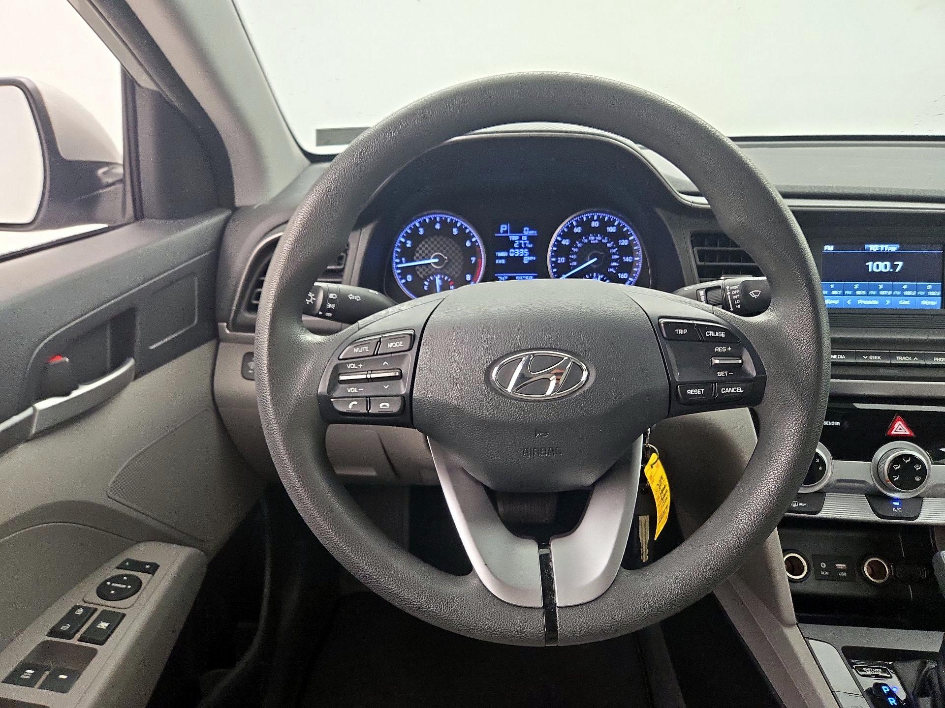 Thumbnail: 2019 Hyundai Elantra - 9