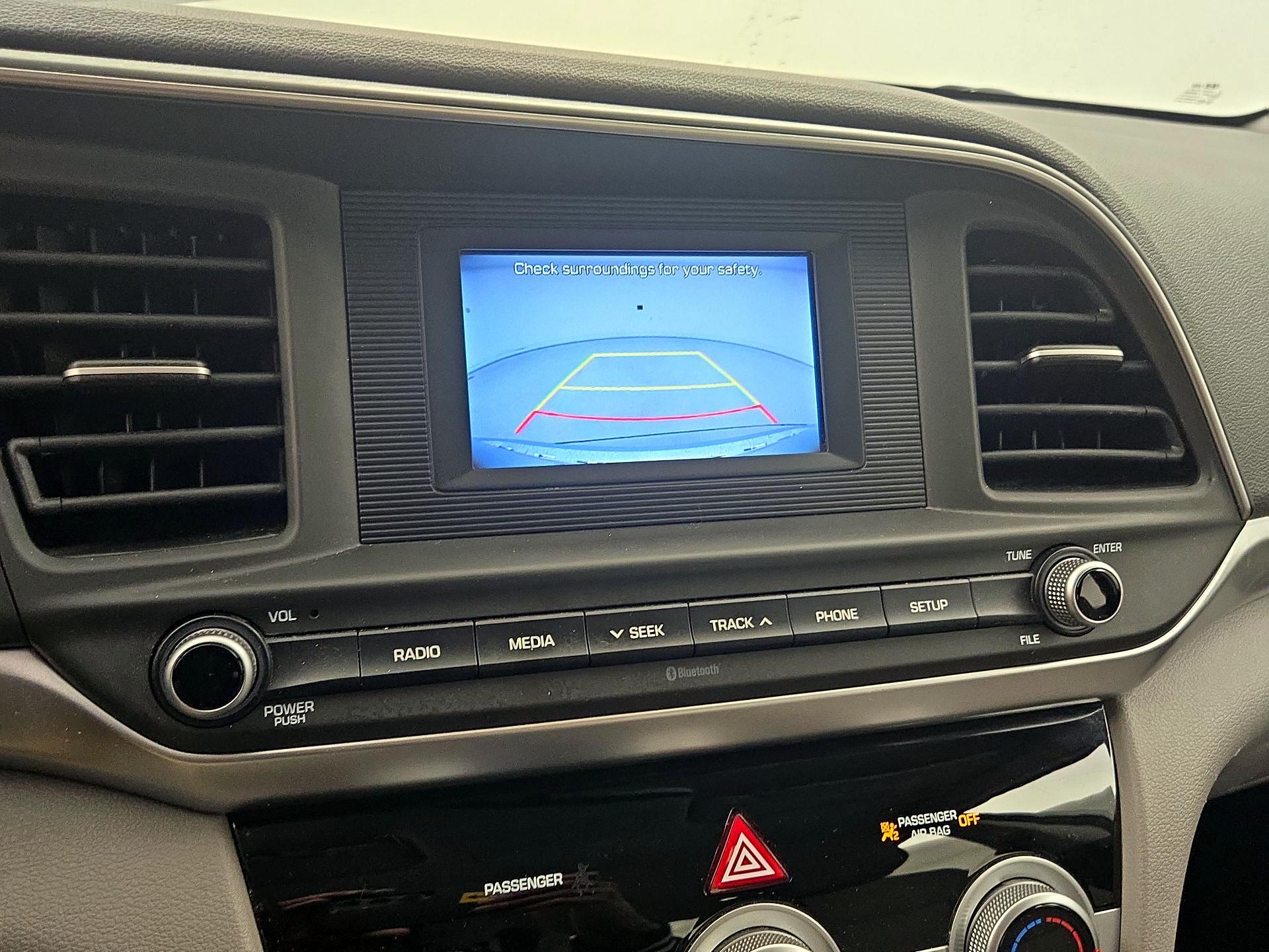 Thumbnail: 2019 Hyundai Elantra - 14