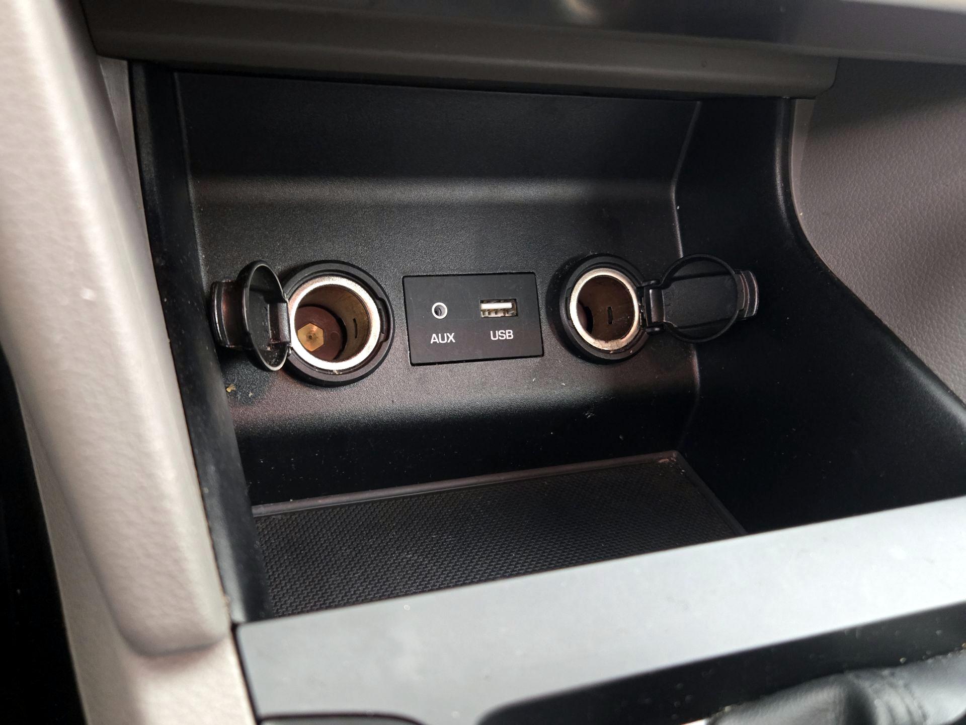 Thumbnail: 2019 Hyundai Elantra - 18