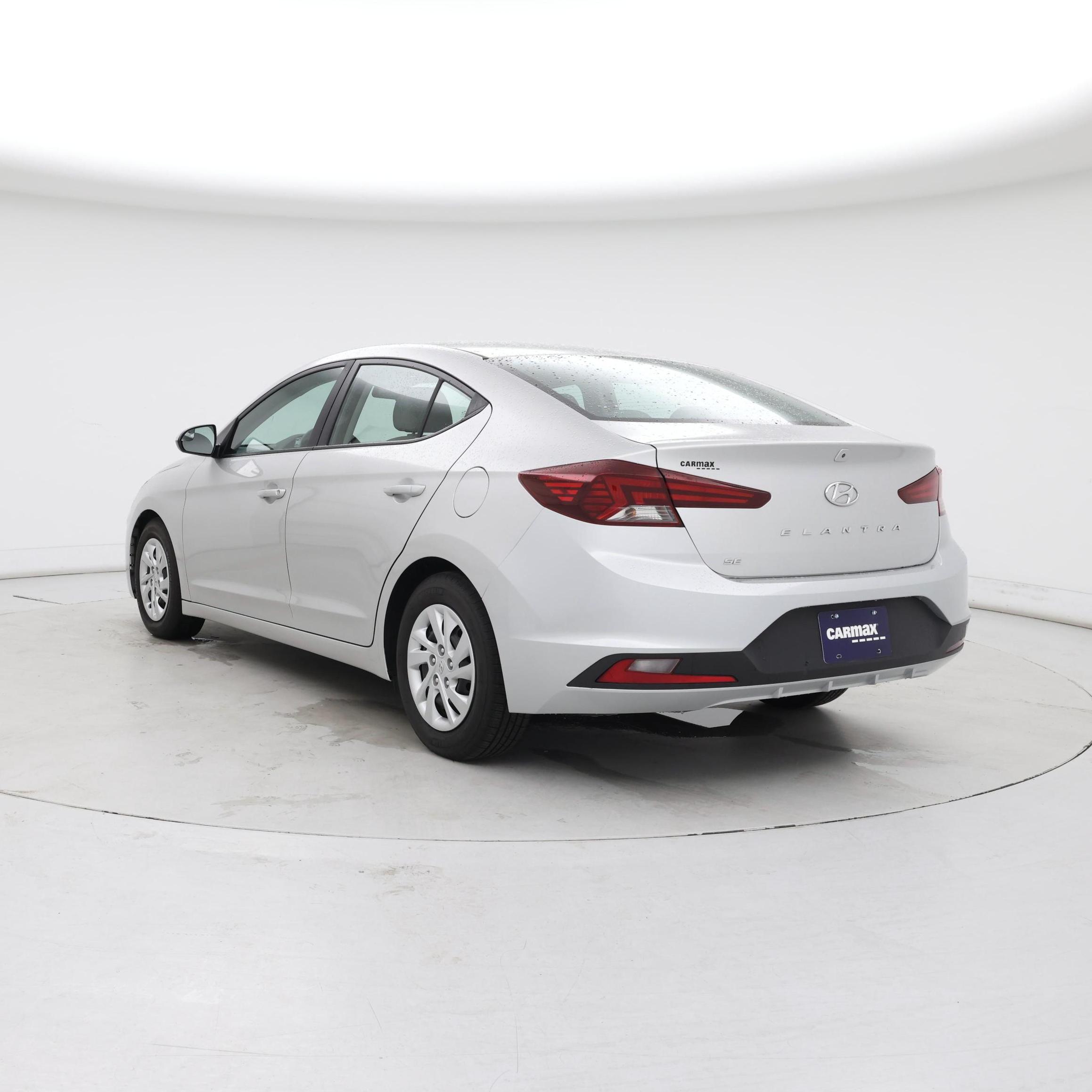 Thumbnail: 2019 Hyundai Elantra - 2