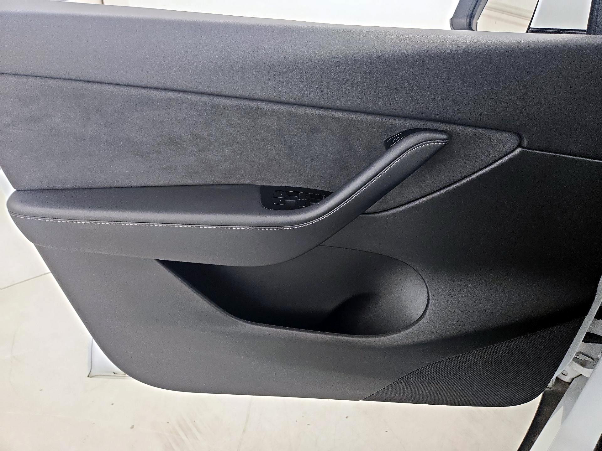 Thumbnail: 2021 Tesla Model Y - 12