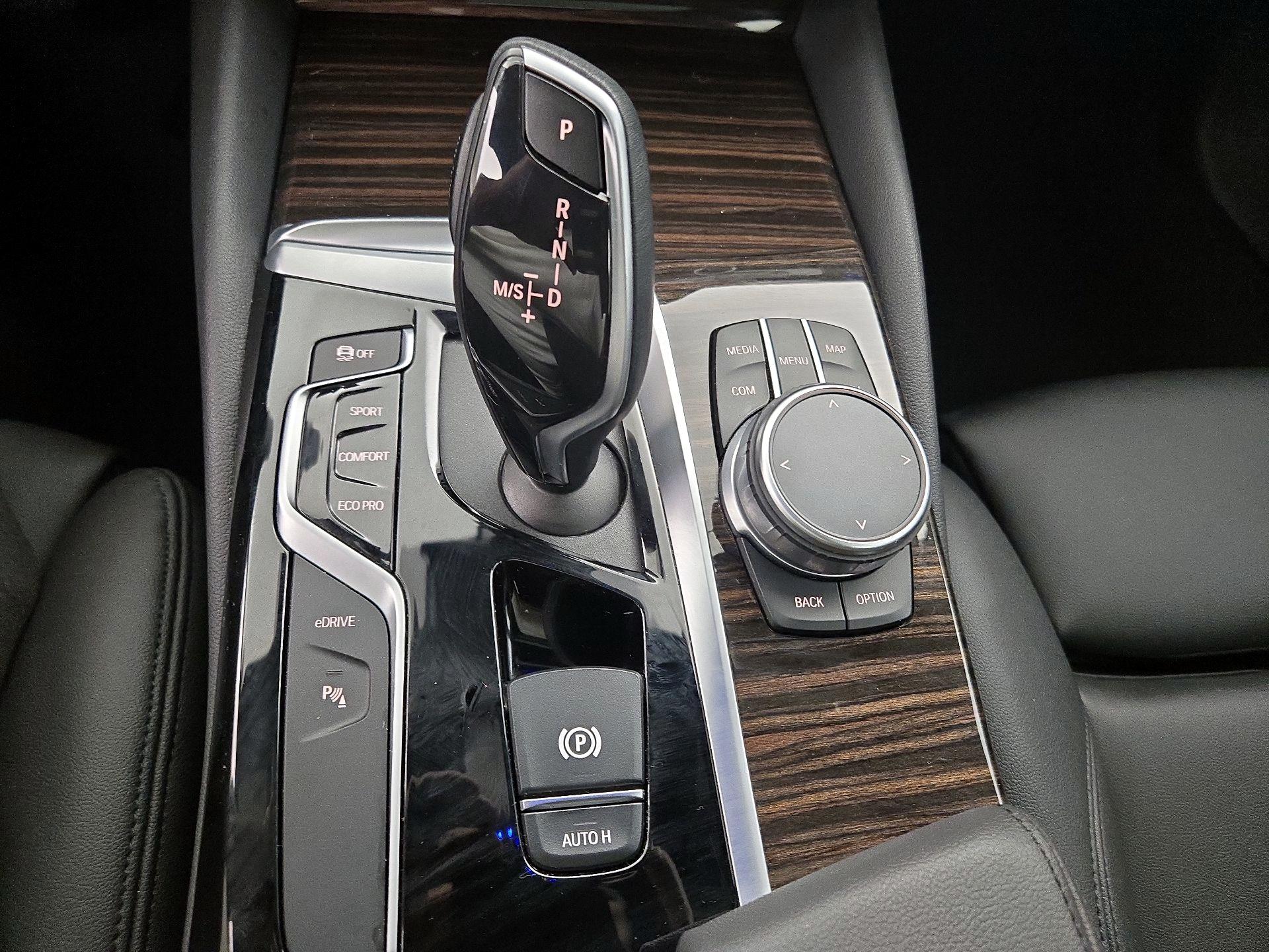 Thumbnail: 2020 BMW 5 Series - 18