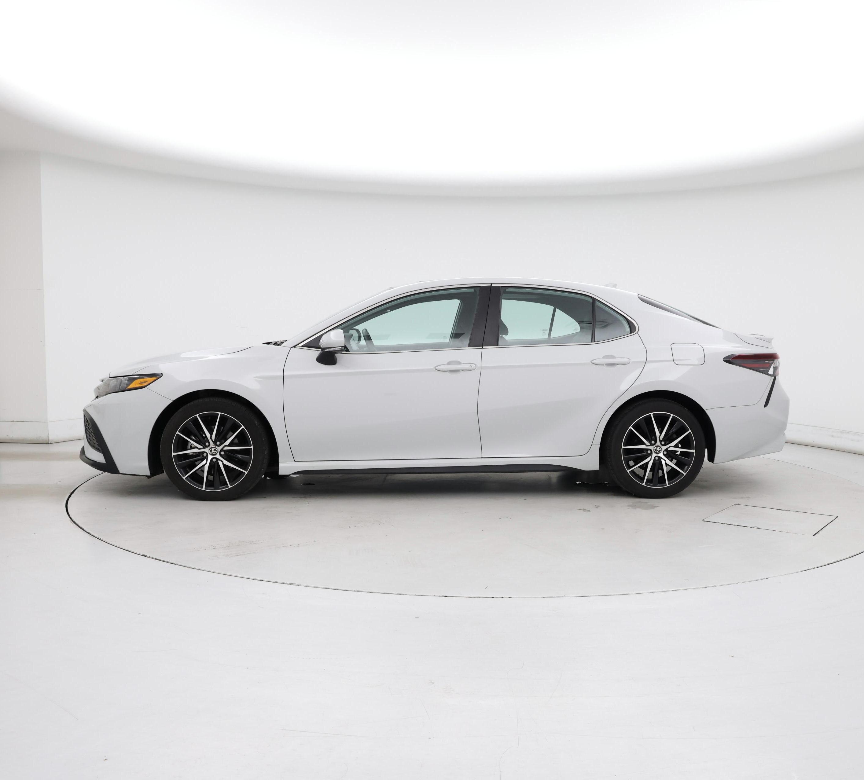 Thumbnail: 2023 Toyota Camry - 3