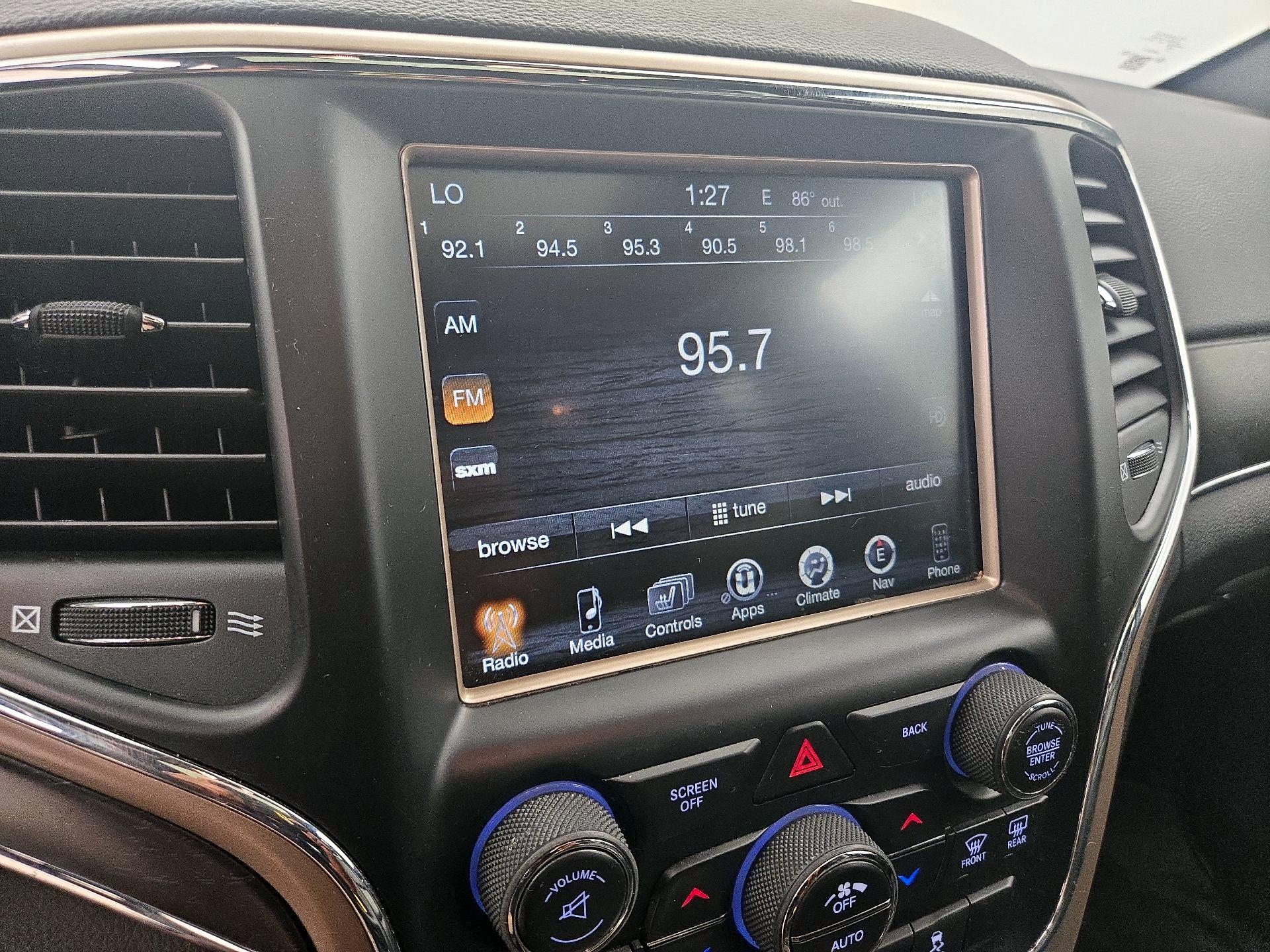 Thumbnail: 2017 Jeep Grand Cherokee - 16