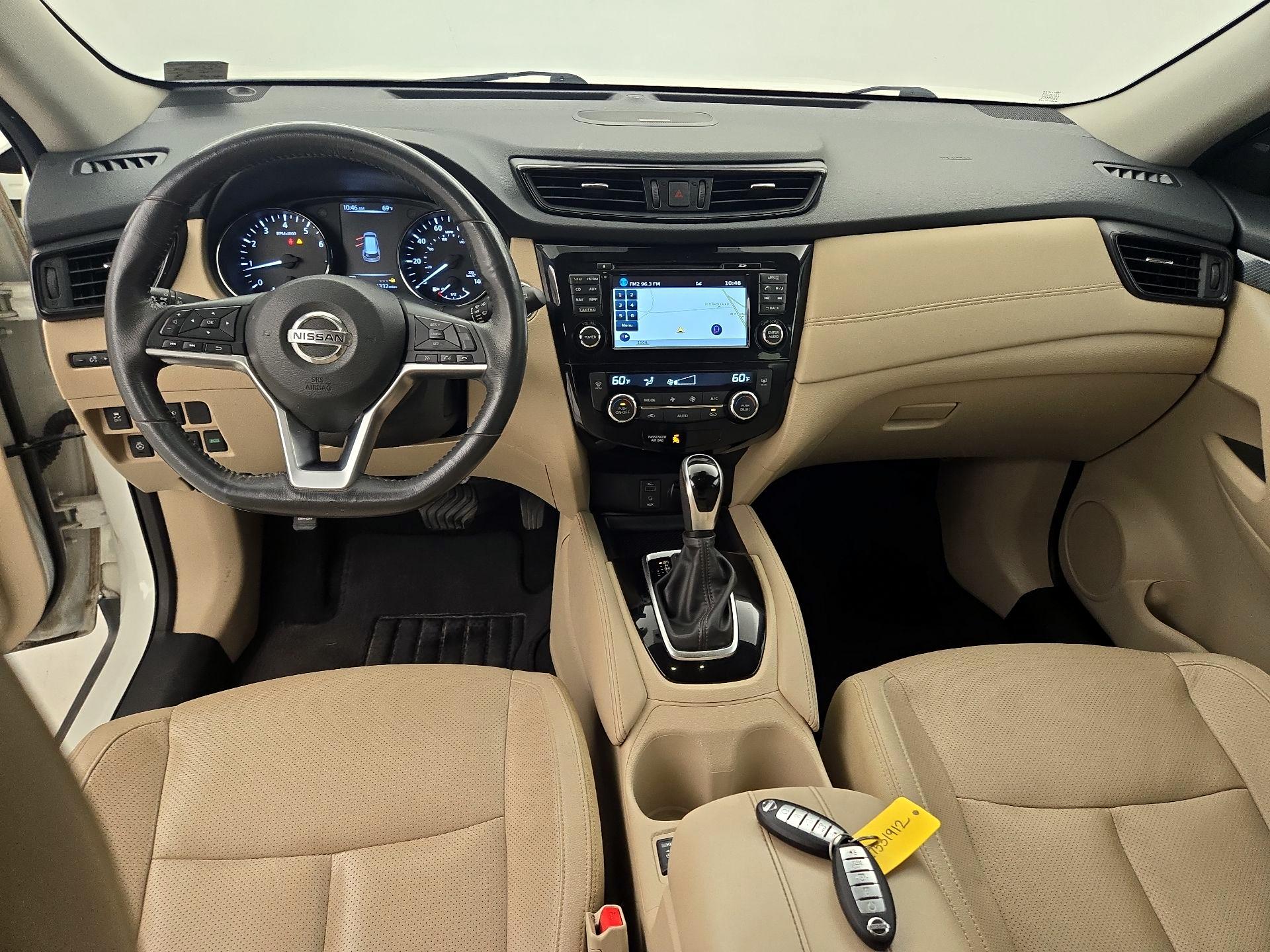 Thumbnail: 2017 Nissan Rogue - 9
