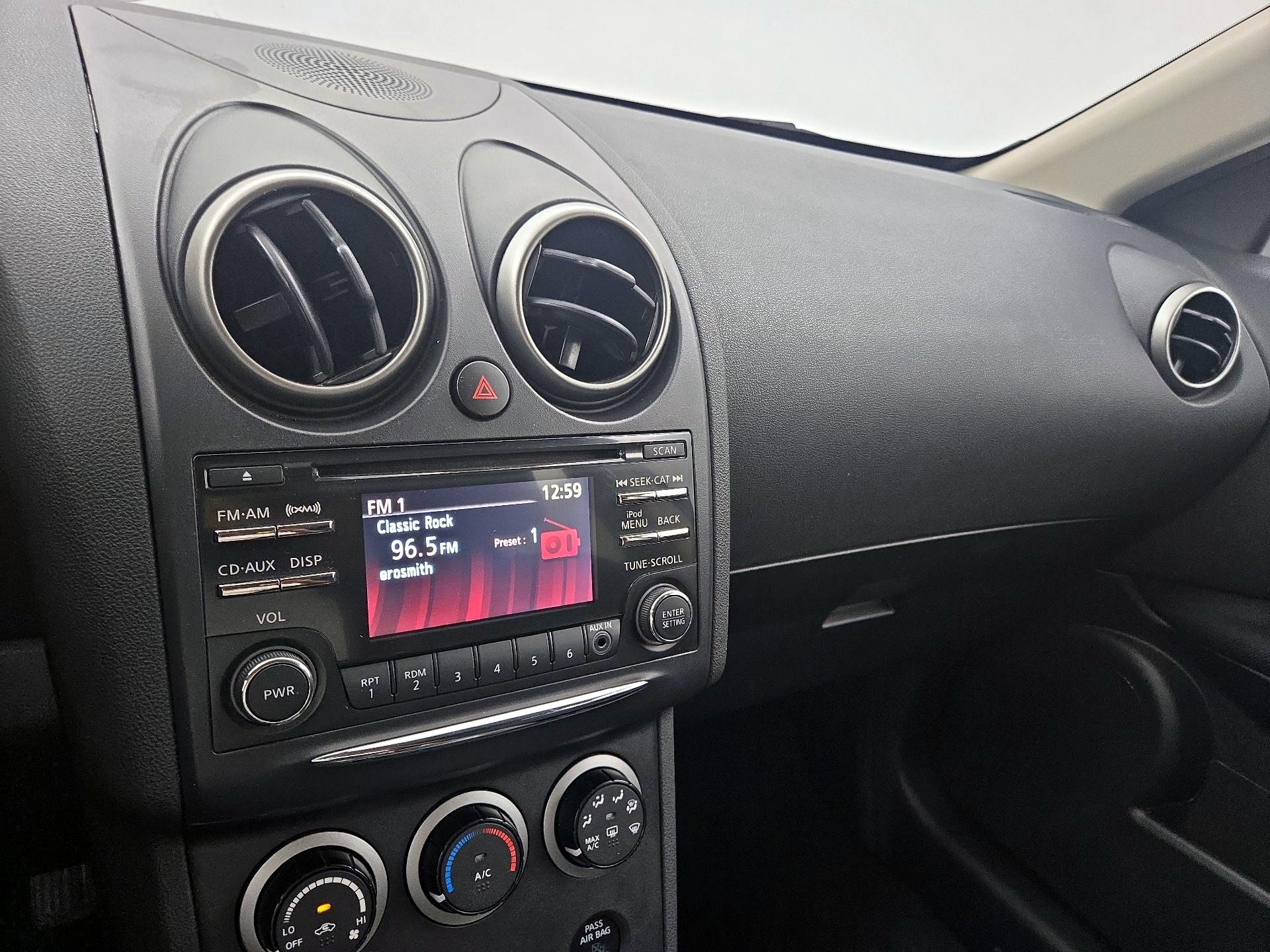 Thumbnail: 2013 Nissan Rogue - 15