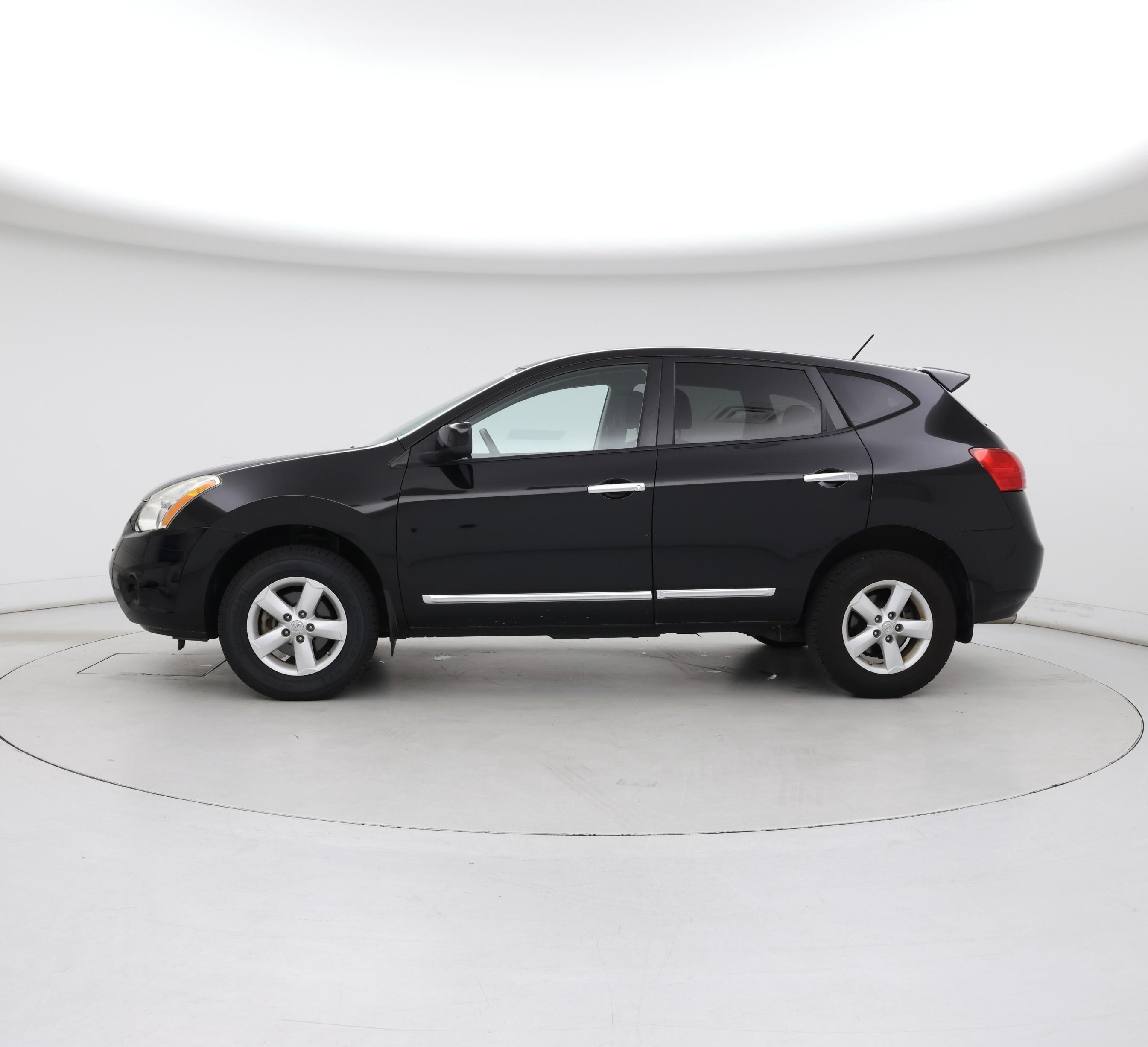 Thumbnail: 2013 Nissan Rogue - 3