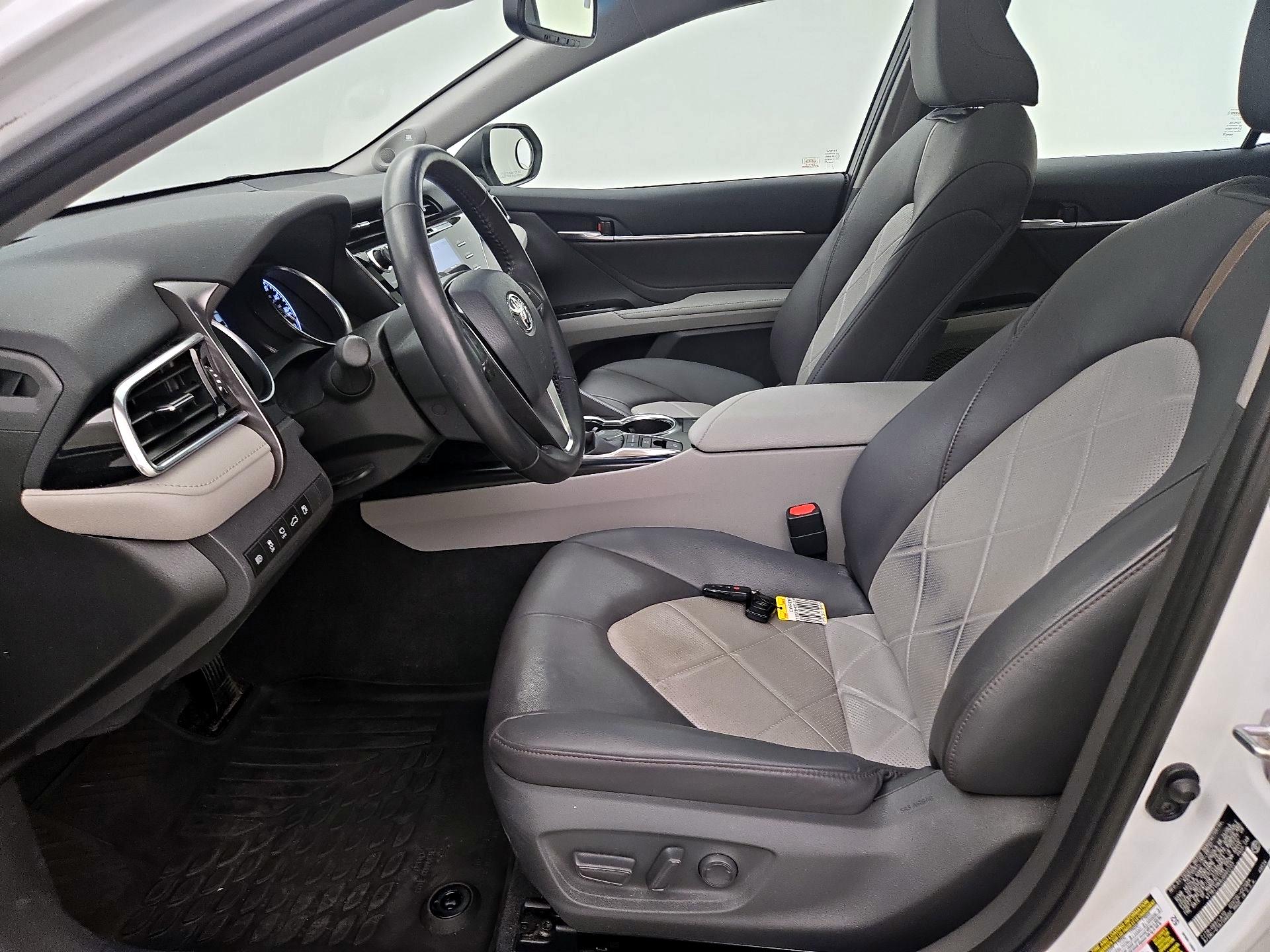 Thumbnail: 2018 Toyota Camry - 11