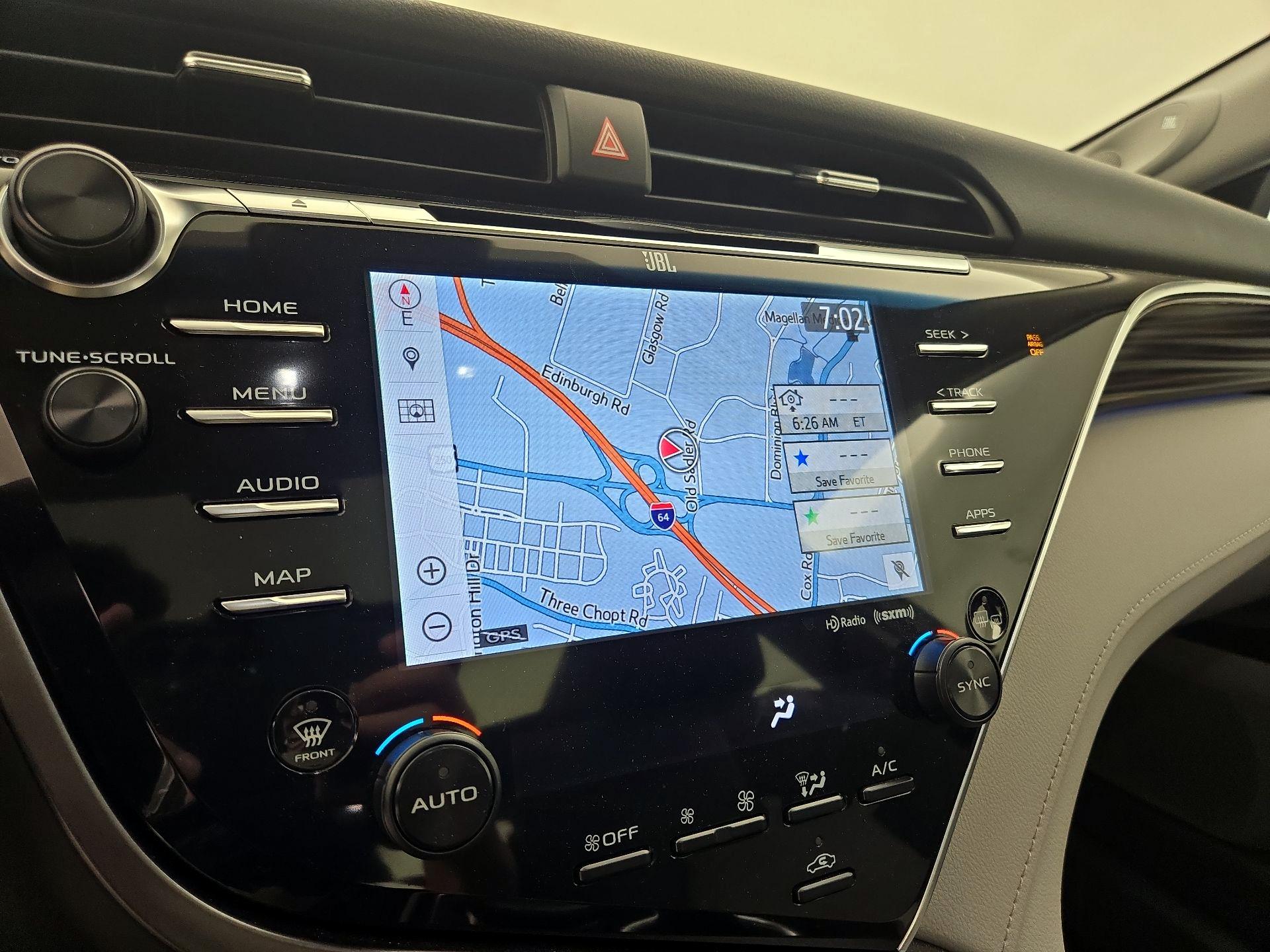 Thumbnail: 2018 Toyota Camry - 14