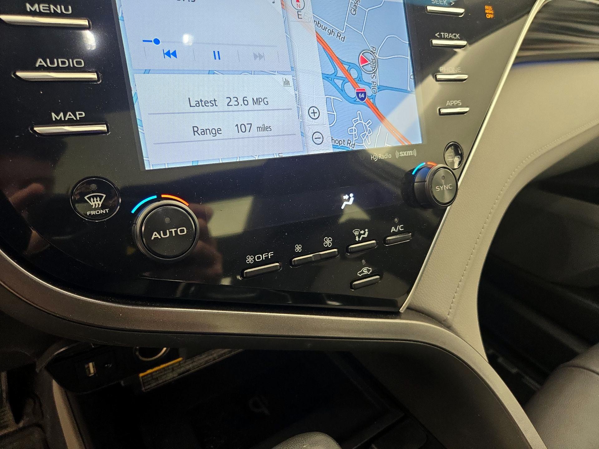 Thumbnail: 2018 Toyota Camry - 17