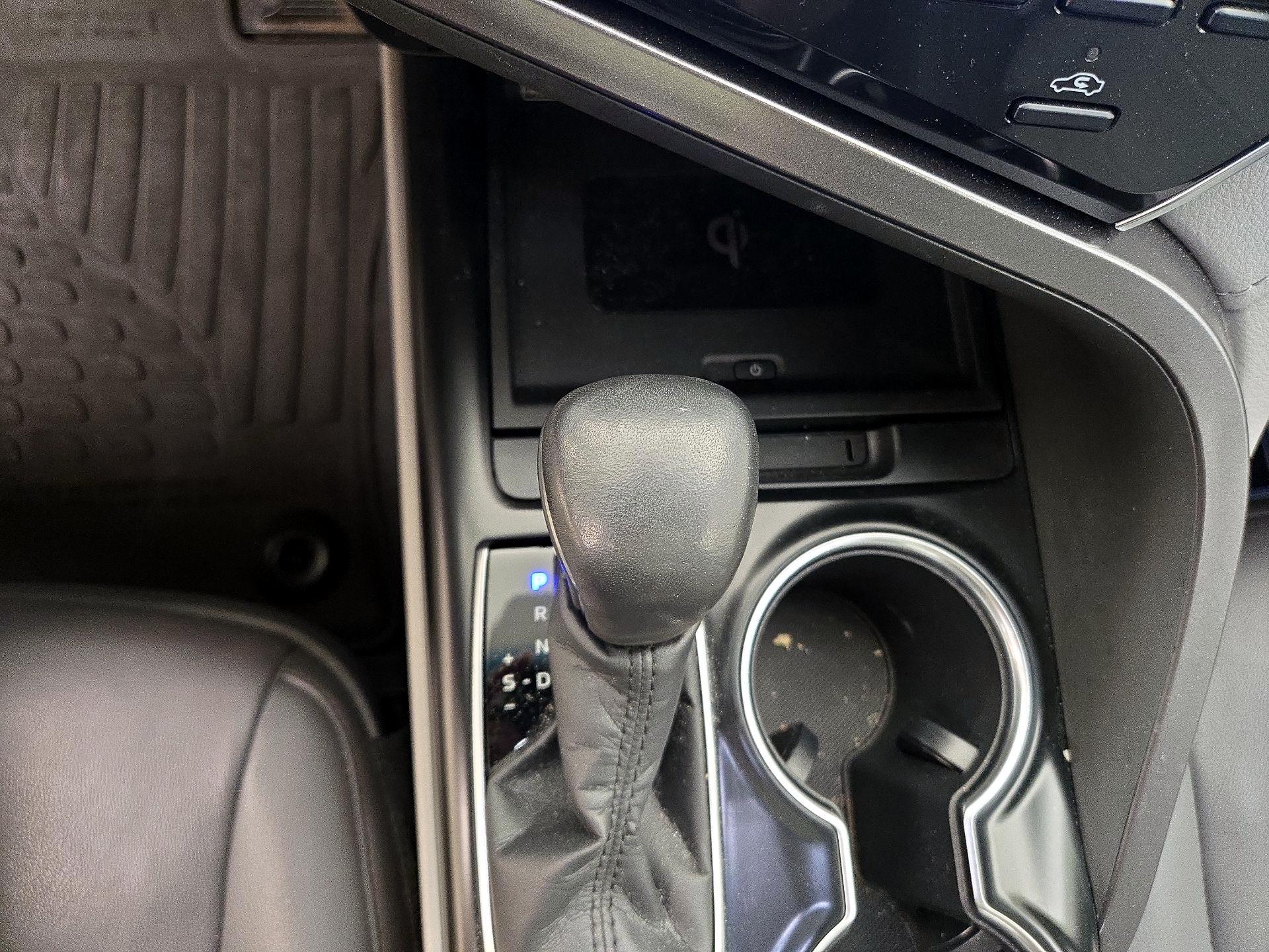 Thumbnail: 2018 Toyota Camry - 18