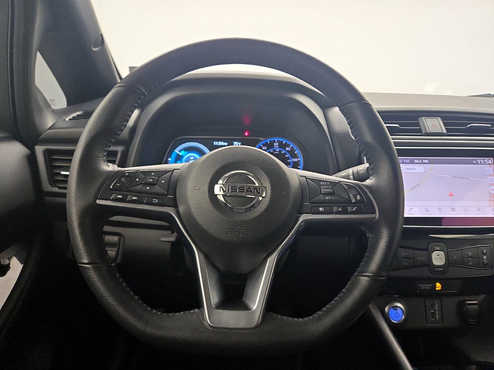 Thumbnail: 2020 Nissan Leaf - 10