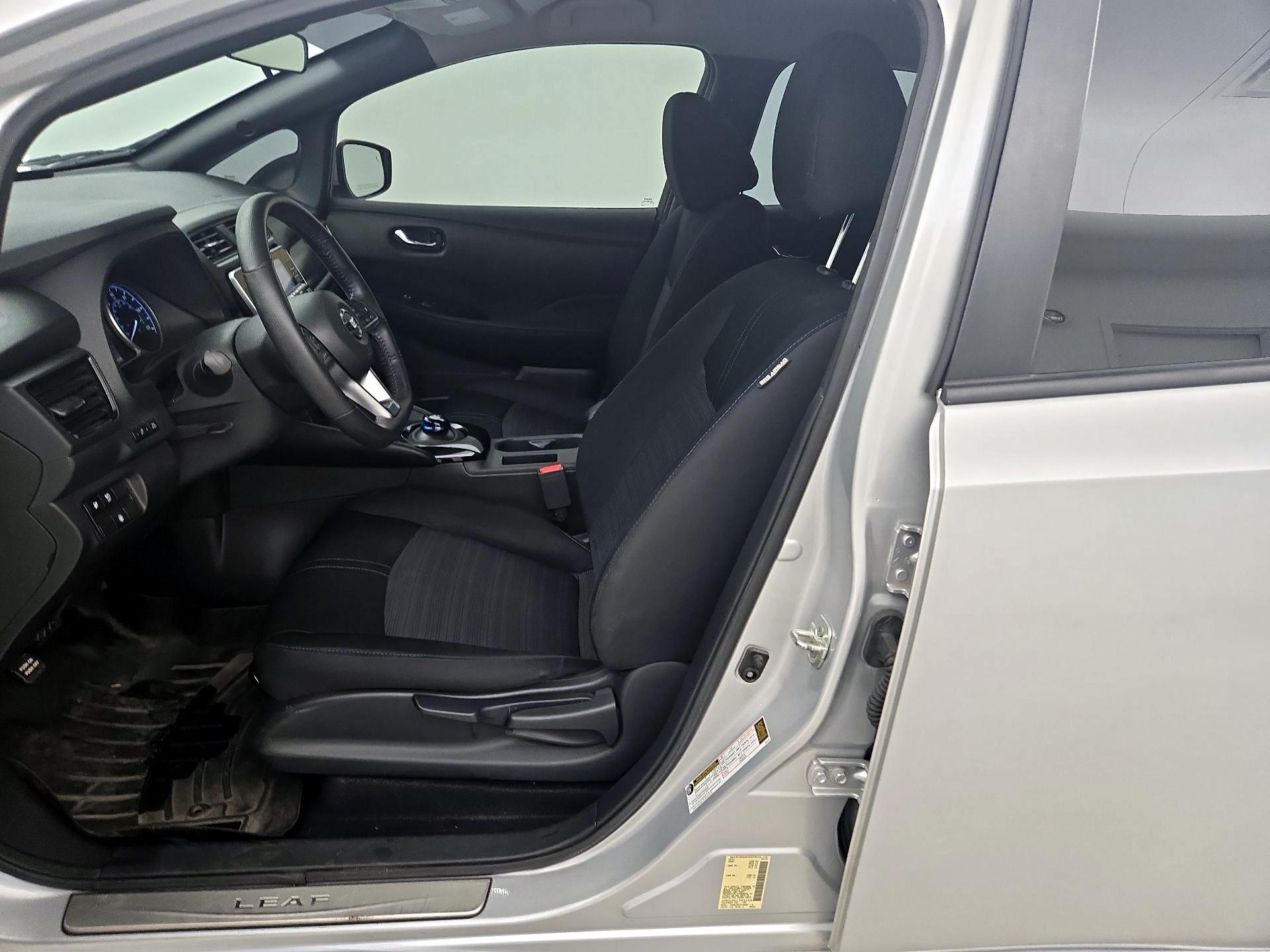 Thumbnail: 2020 Nissan Leaf - 11