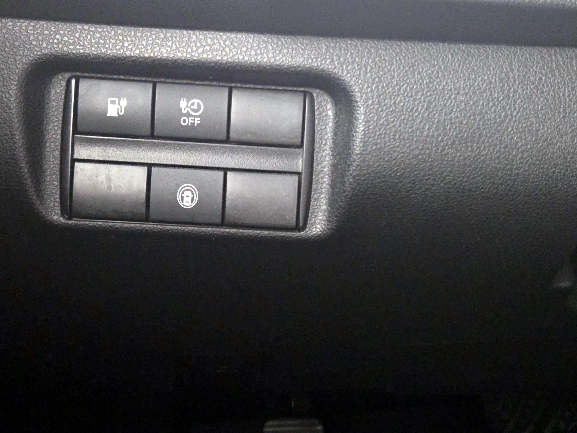 Thumbnail: 2020 Nissan Leaf - 13