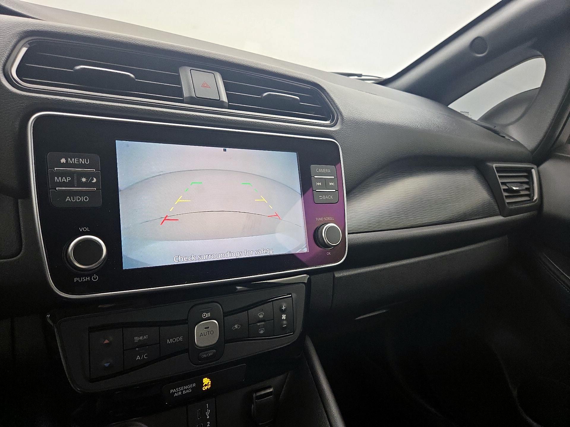 Thumbnail: 2020 Nissan Leaf - 15