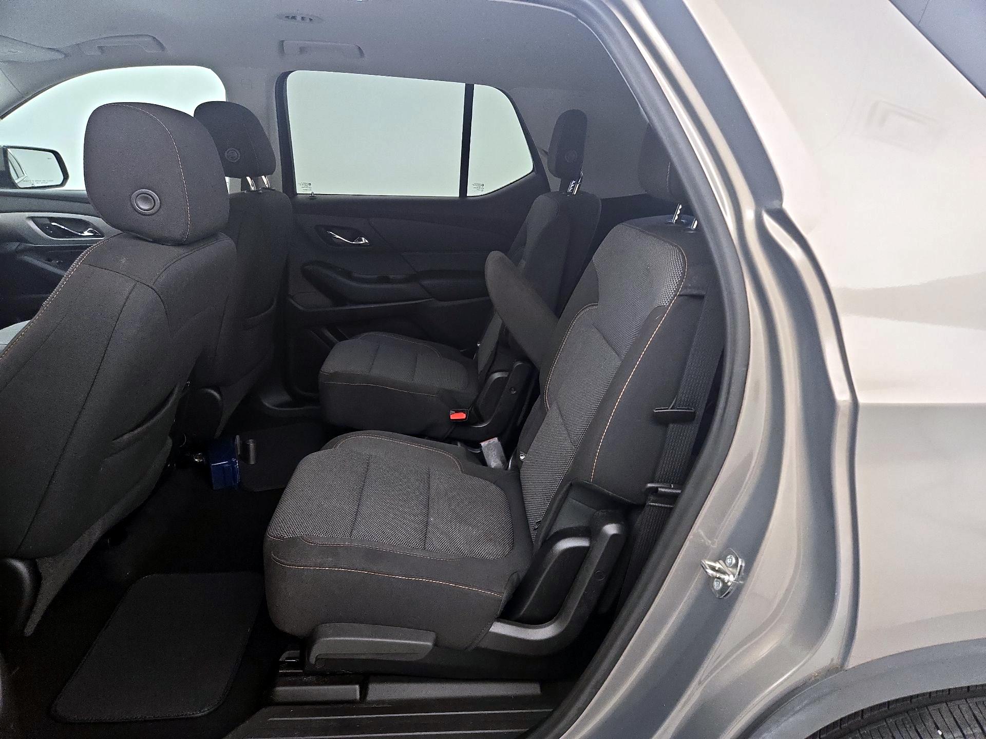 Thumbnail: 2018 Chevrolet Traverse - 19