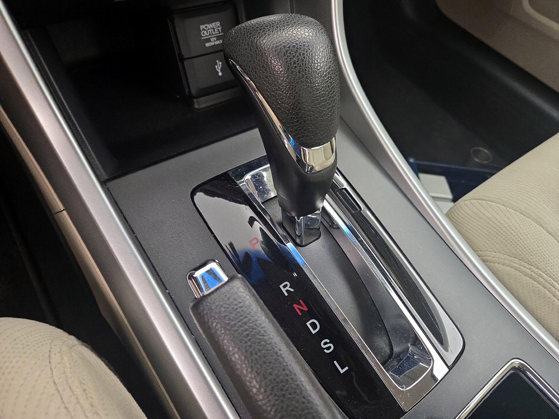 Thumbnail: 2013 Honda Accord - 17