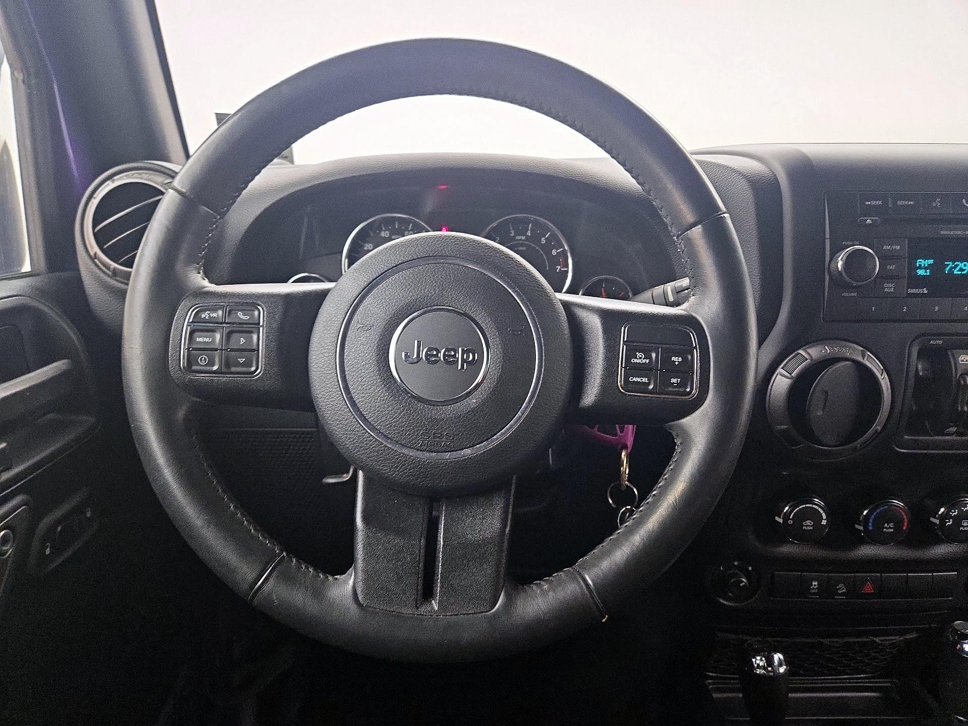 Thumbnail: 2017 Jeep Wrangler - 10