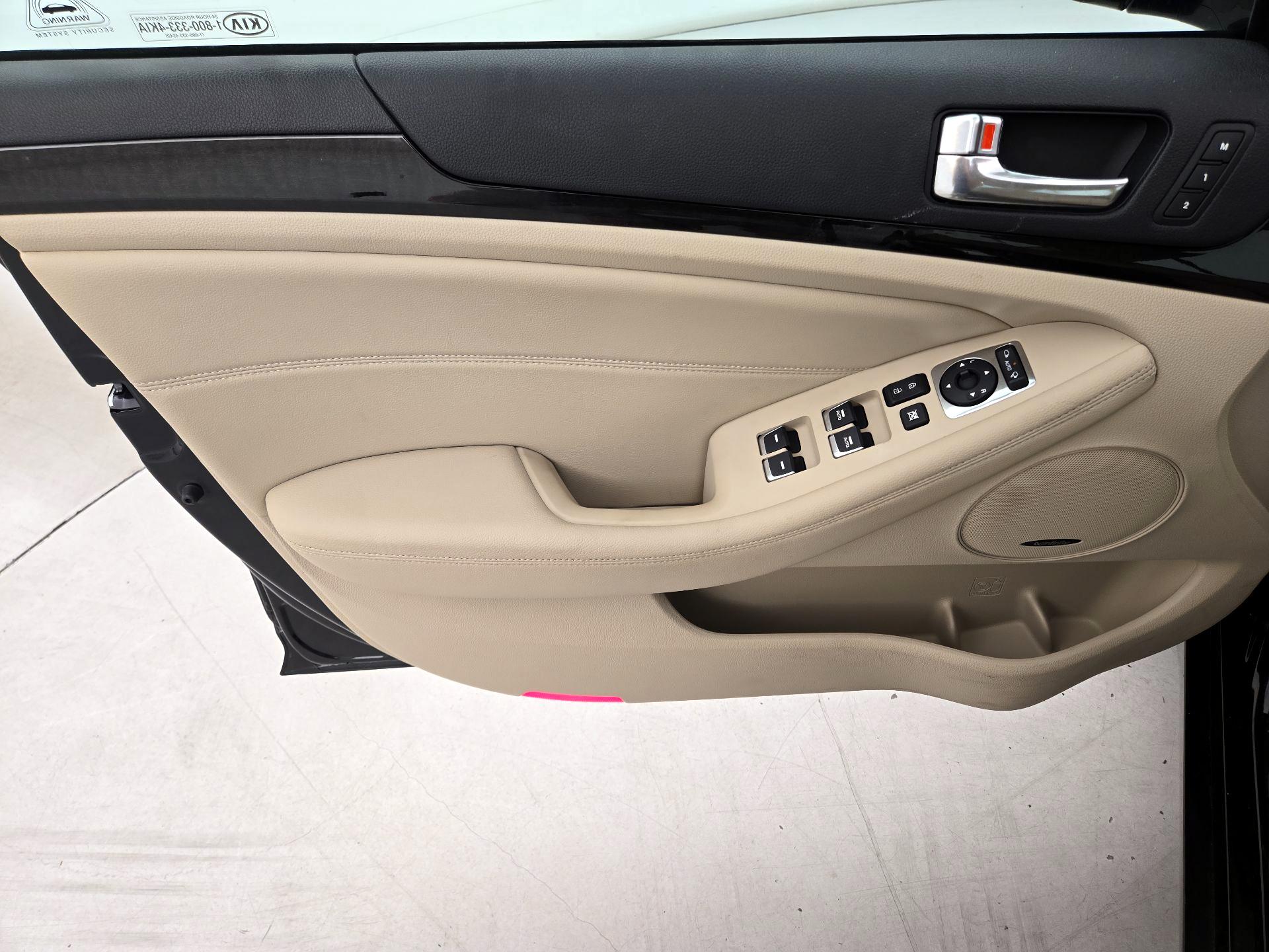 Thumbnail: 2014 Kia Cadenza - 12