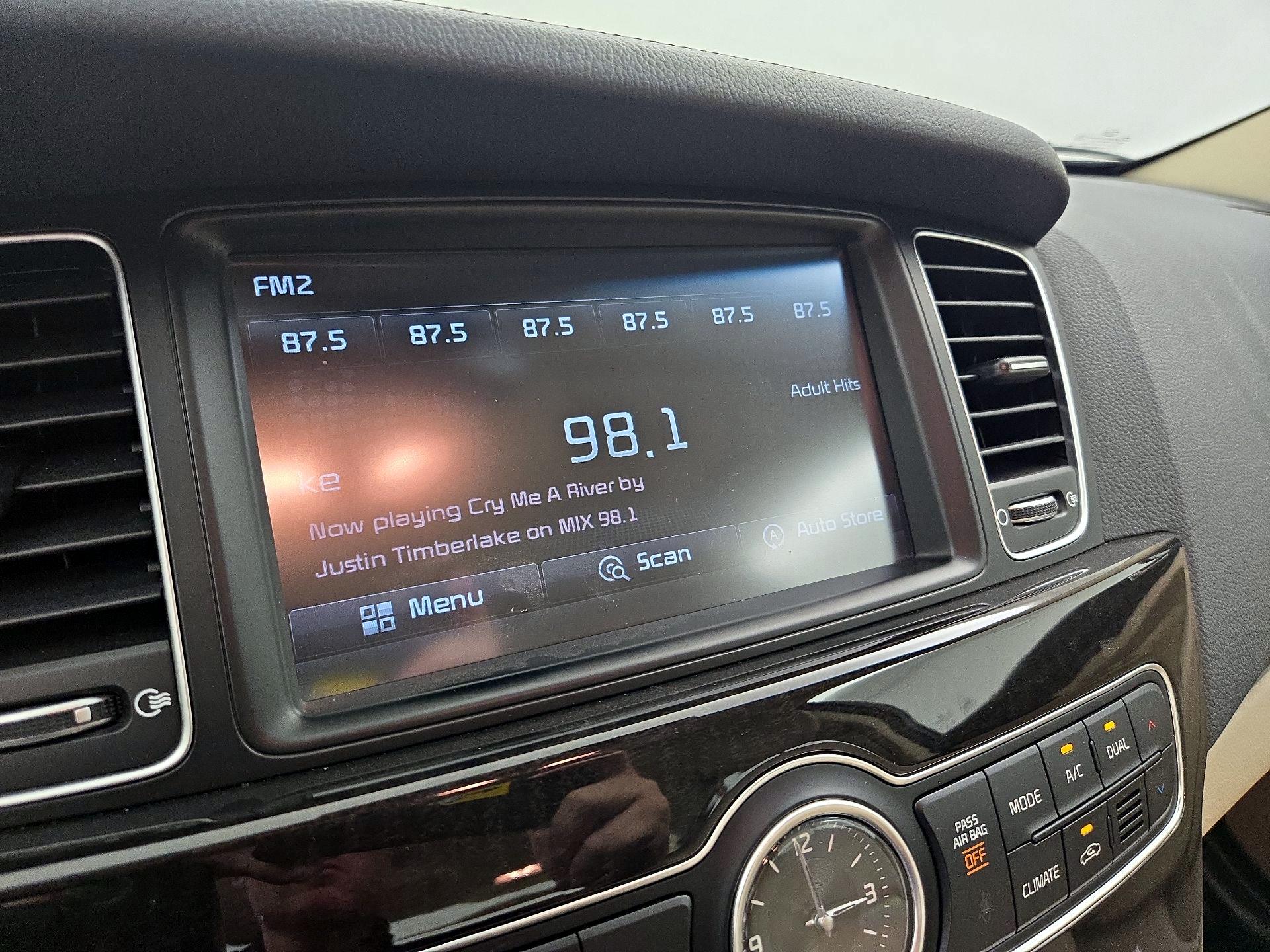 Thumbnail: 2014 Kia Cadenza - 16