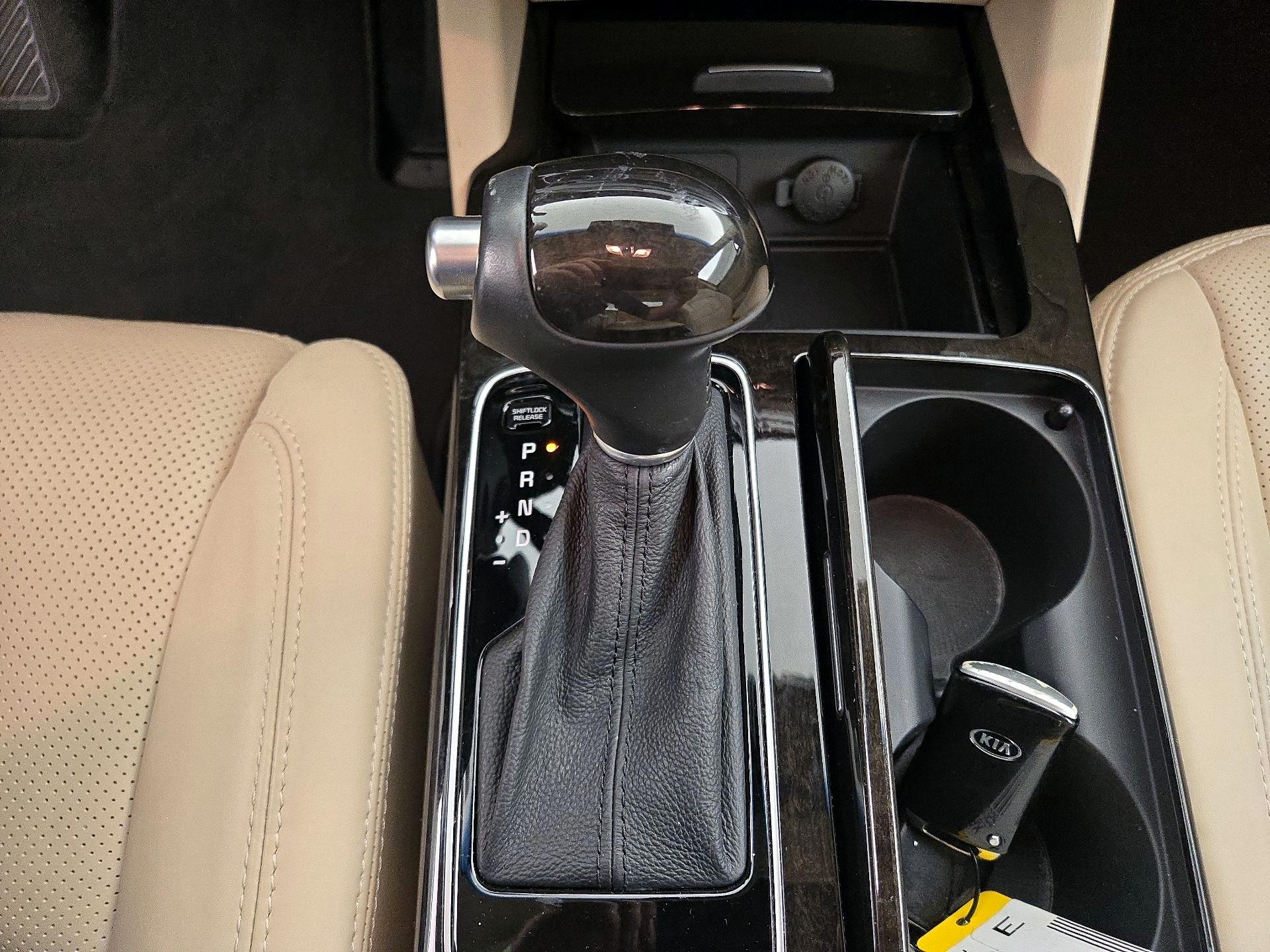 Thumbnail: 2014 Kia Cadenza - 18