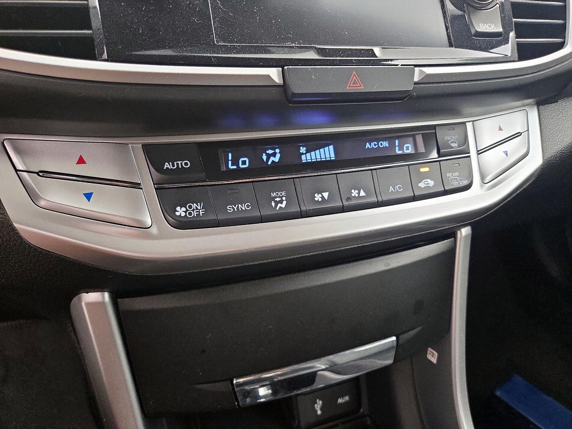 Thumbnail: 2015 Honda Accord - 16