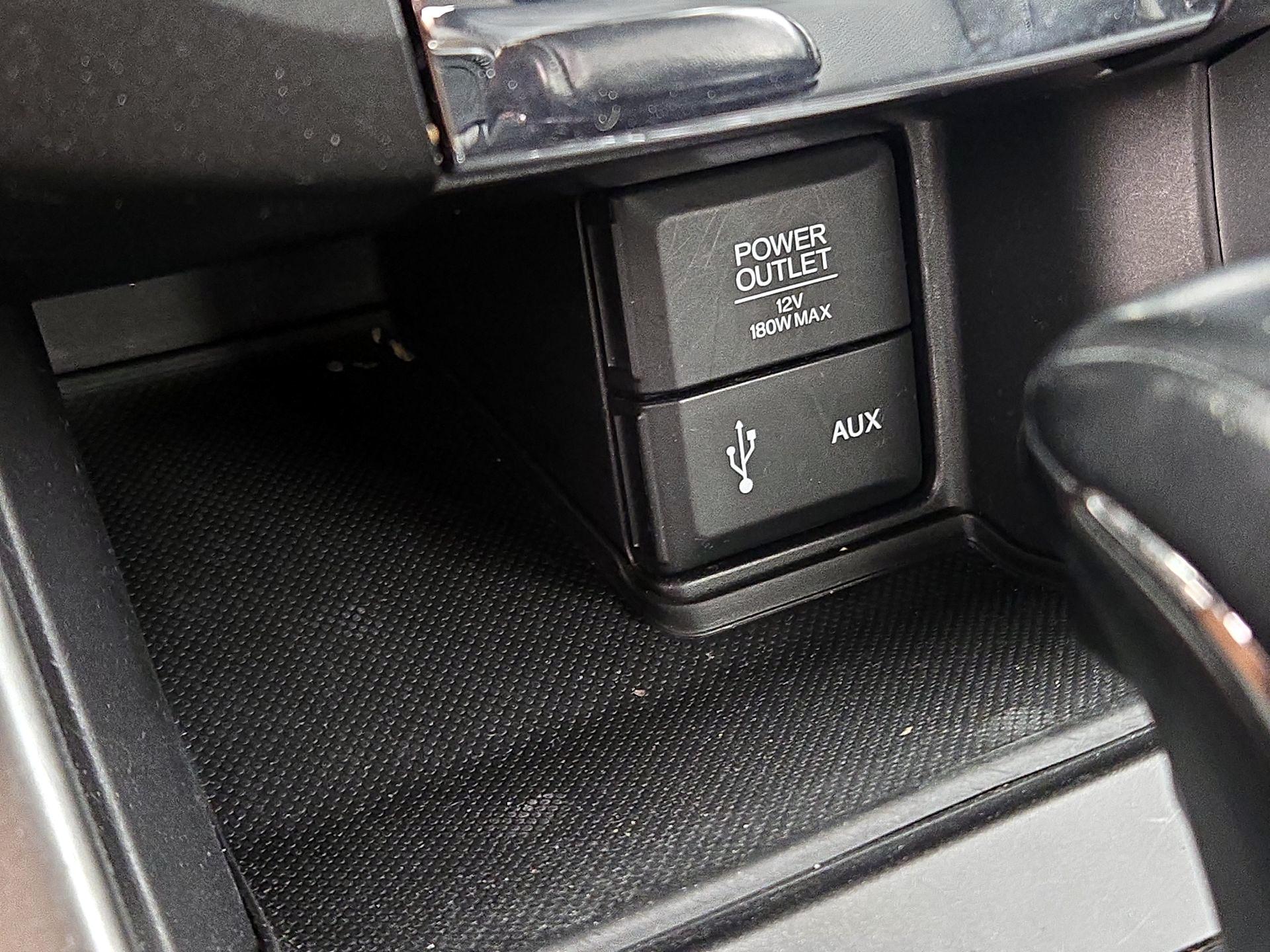 Thumbnail: 2015 Honda Accord - 18