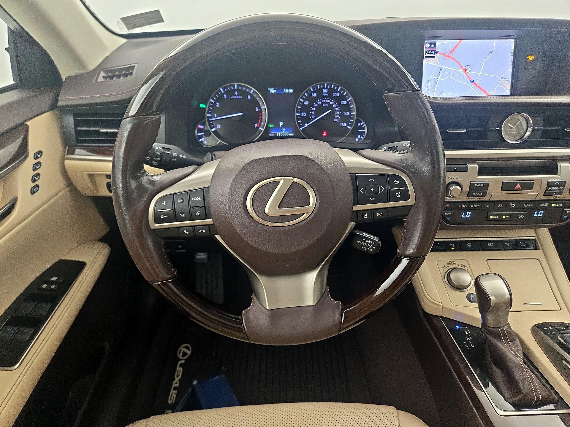Thumbnail: 2018 Lexus ES - 10